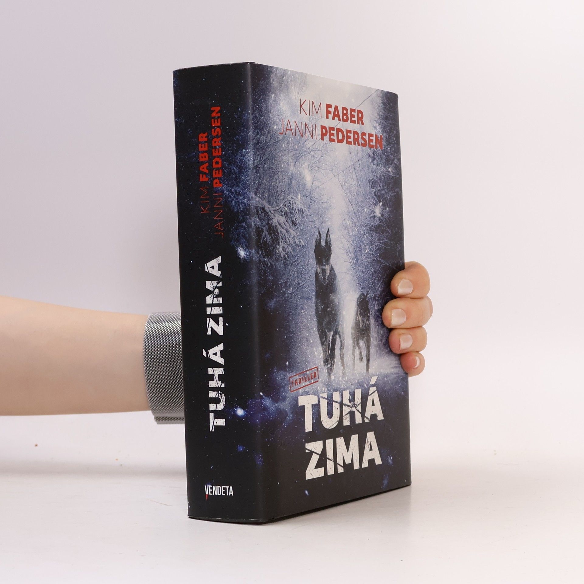 Kim Faber Tuhá zima