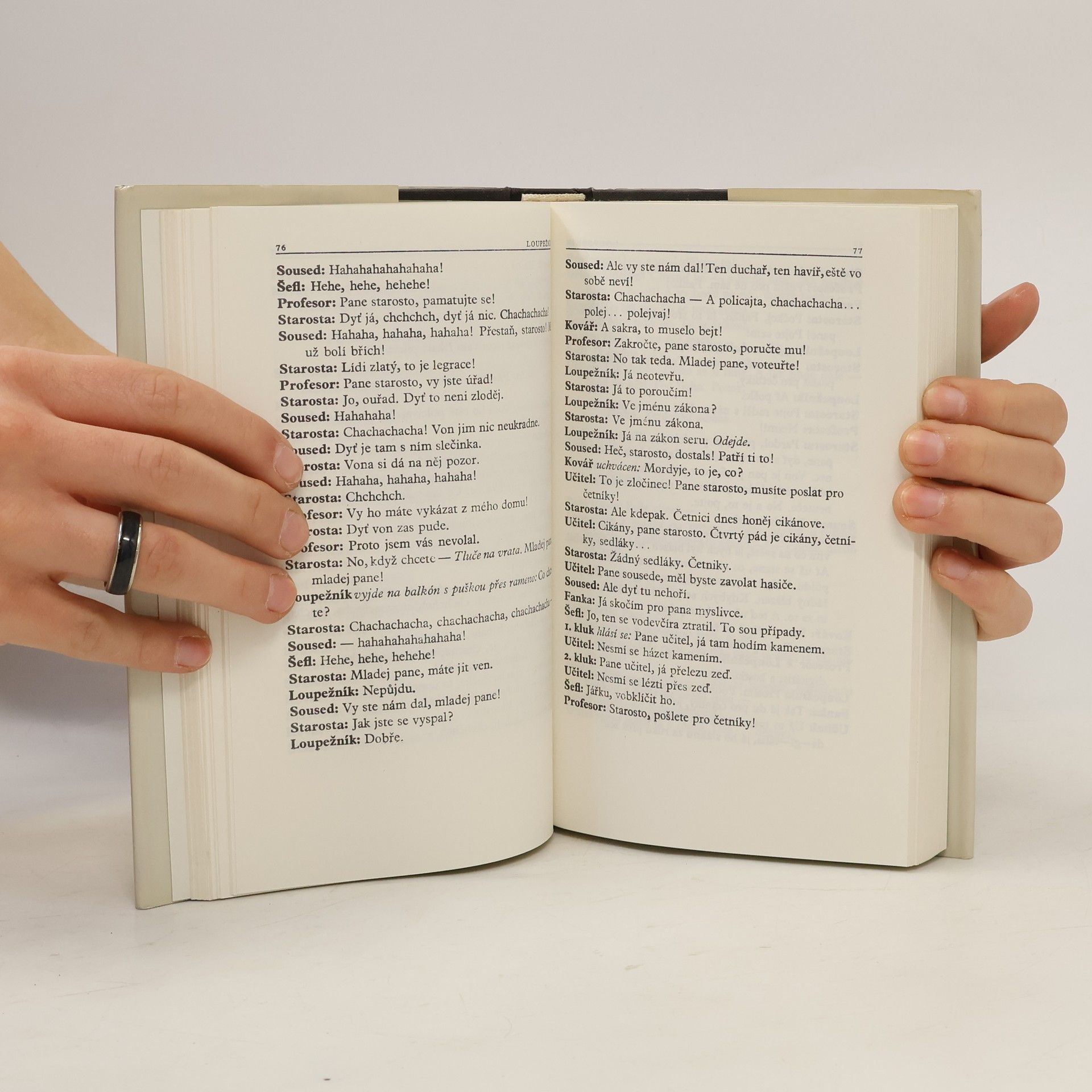 Karel Čapek Loupežník. R.U.R. Bílá nemoc