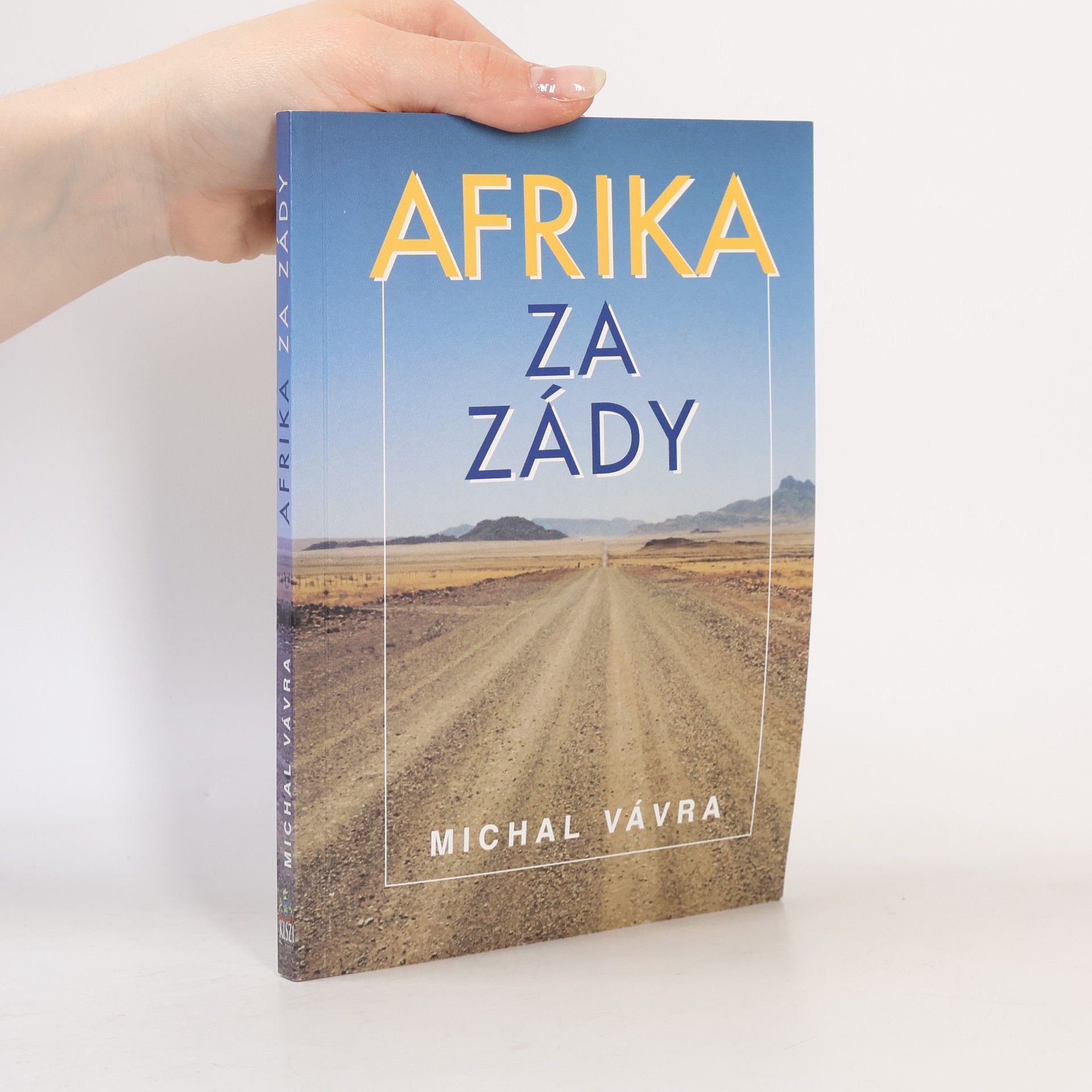 Michal Vávra Afrika za zády