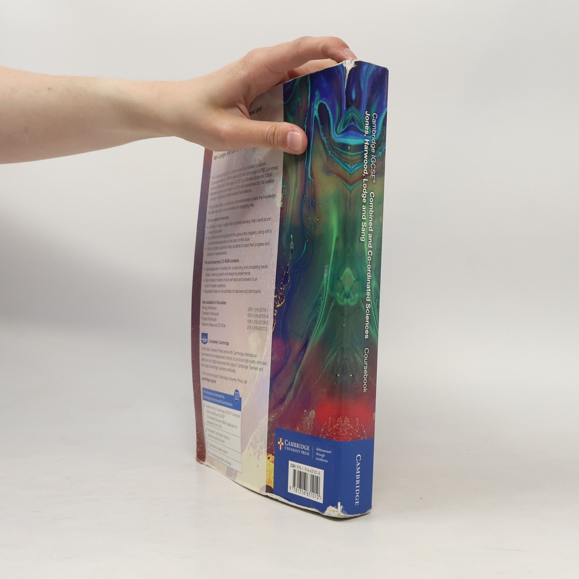 Mary Jones Cambridge IGCSE® Combined and Co-ordinated Sciences Coursebook