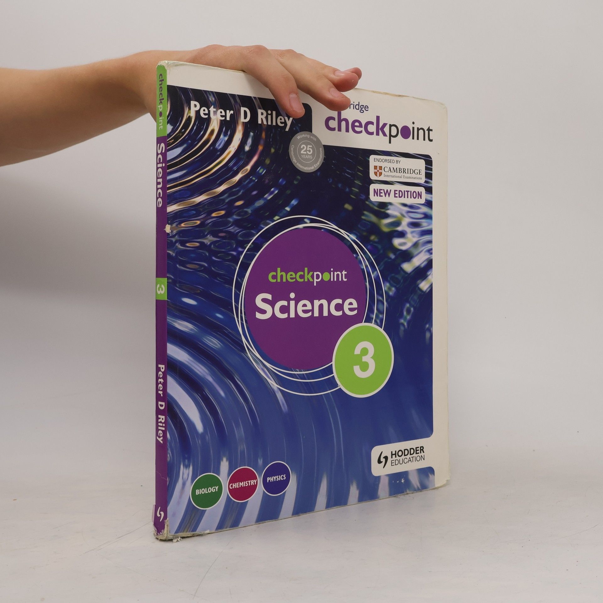 Peter D. Riley Cambridge Checkpoint Science Student's Book 3