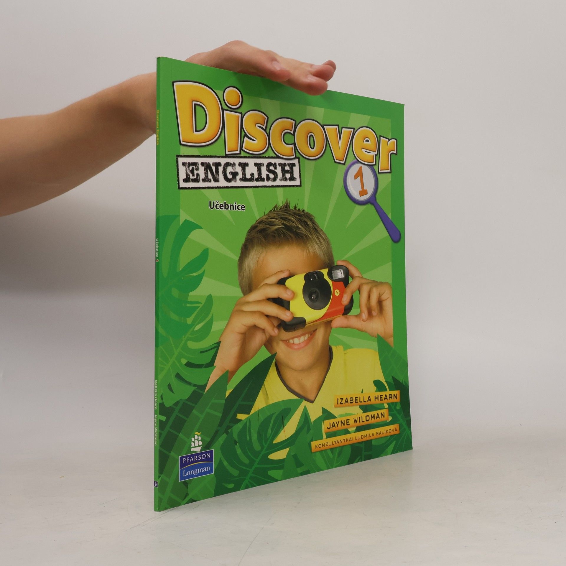 Izabella Hearn Discover English 1