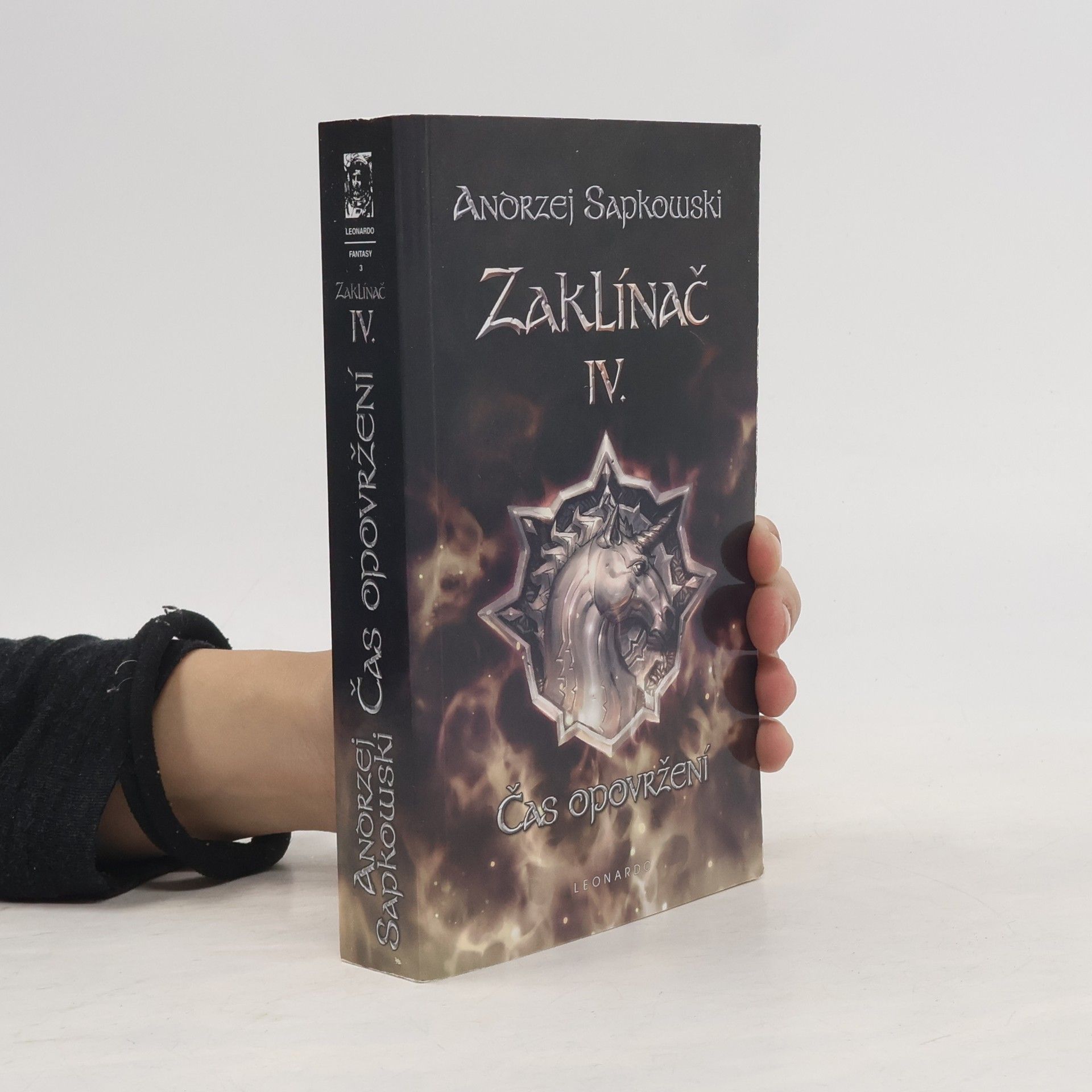Andrzej Sapkowski Zaklínač IV. Čas opovržení