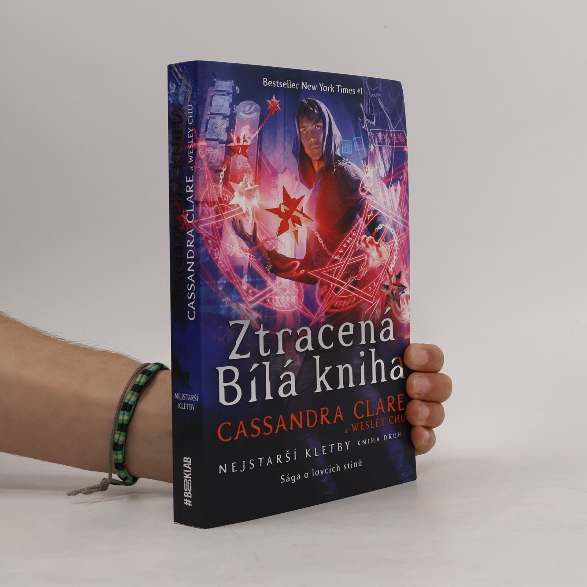 Cassandra Clare Nejstarší kletby. Kniha druhá, Ztracená Bílá kniha