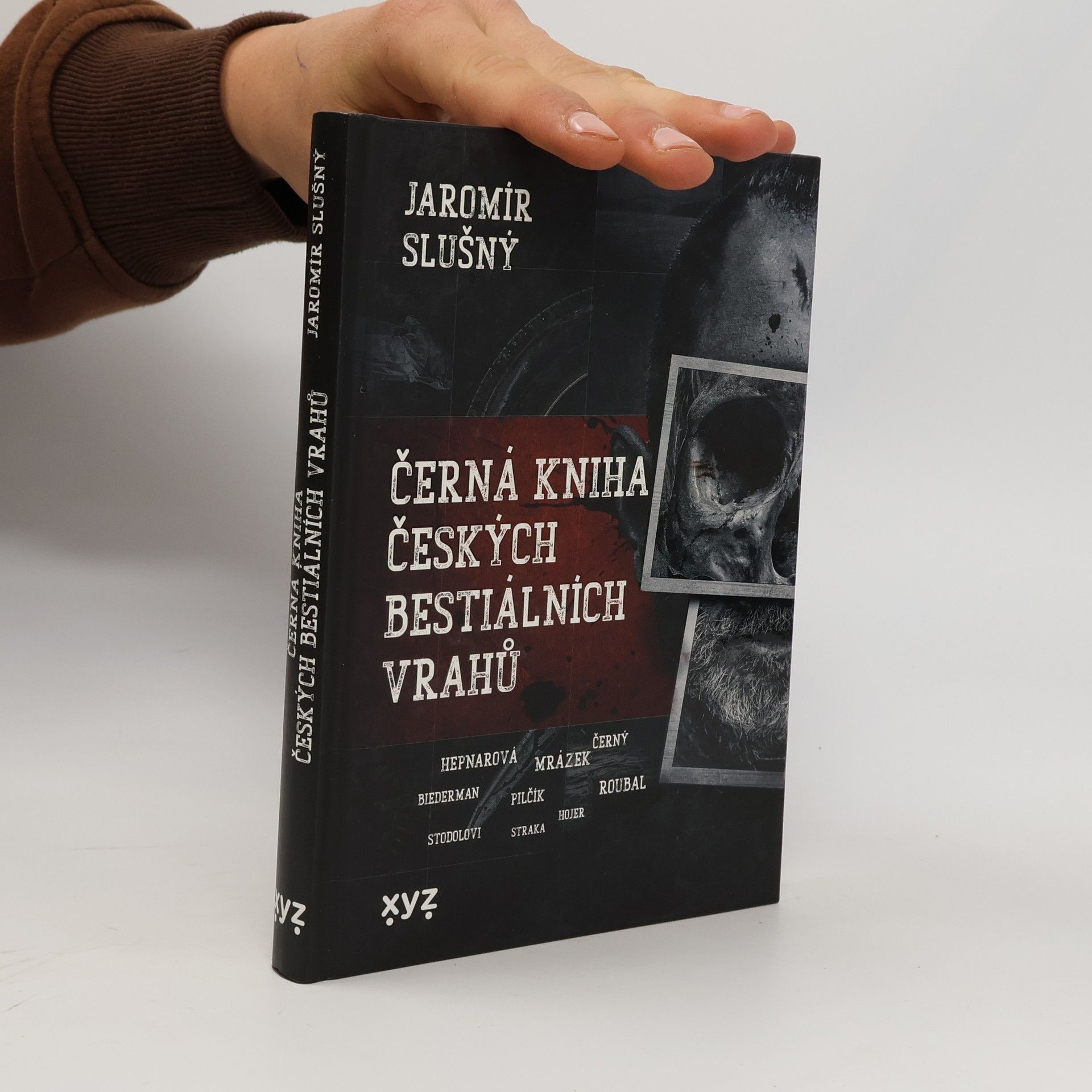 Jaromír Slušný Černá kniha českých bestiálních vrahů