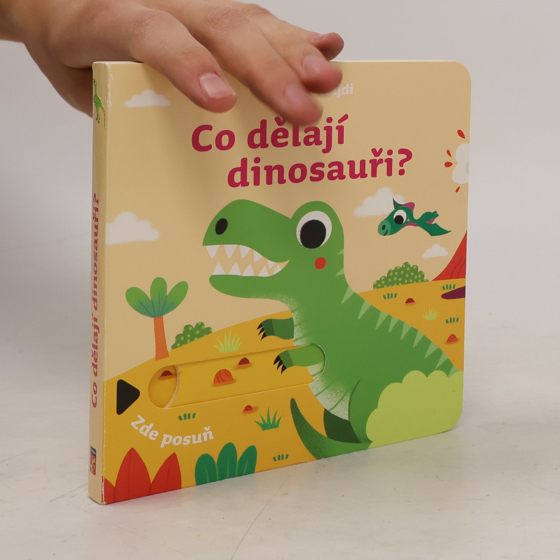 Co dělají dinosauři?