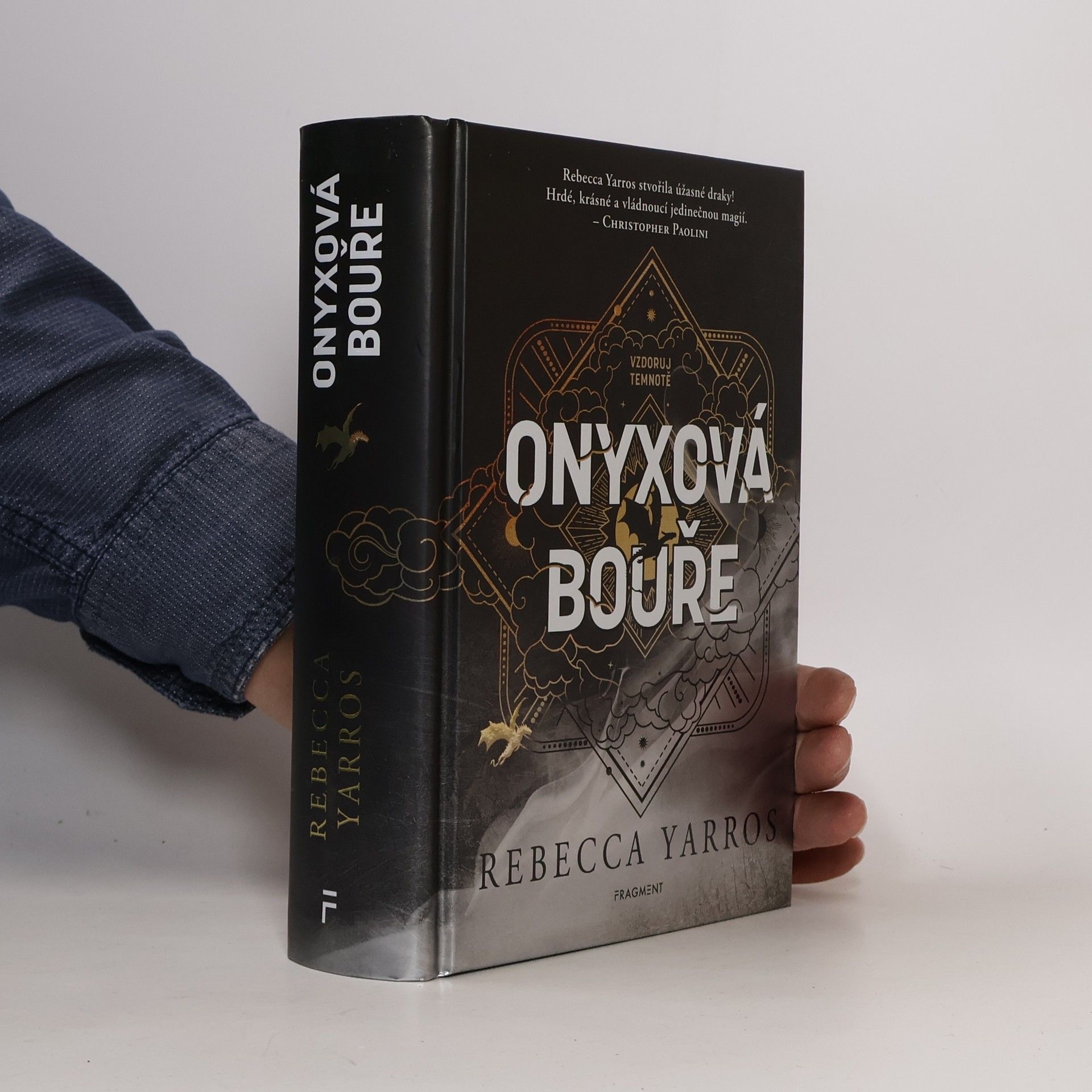 Rebecca Yarros Onyxová bouře
