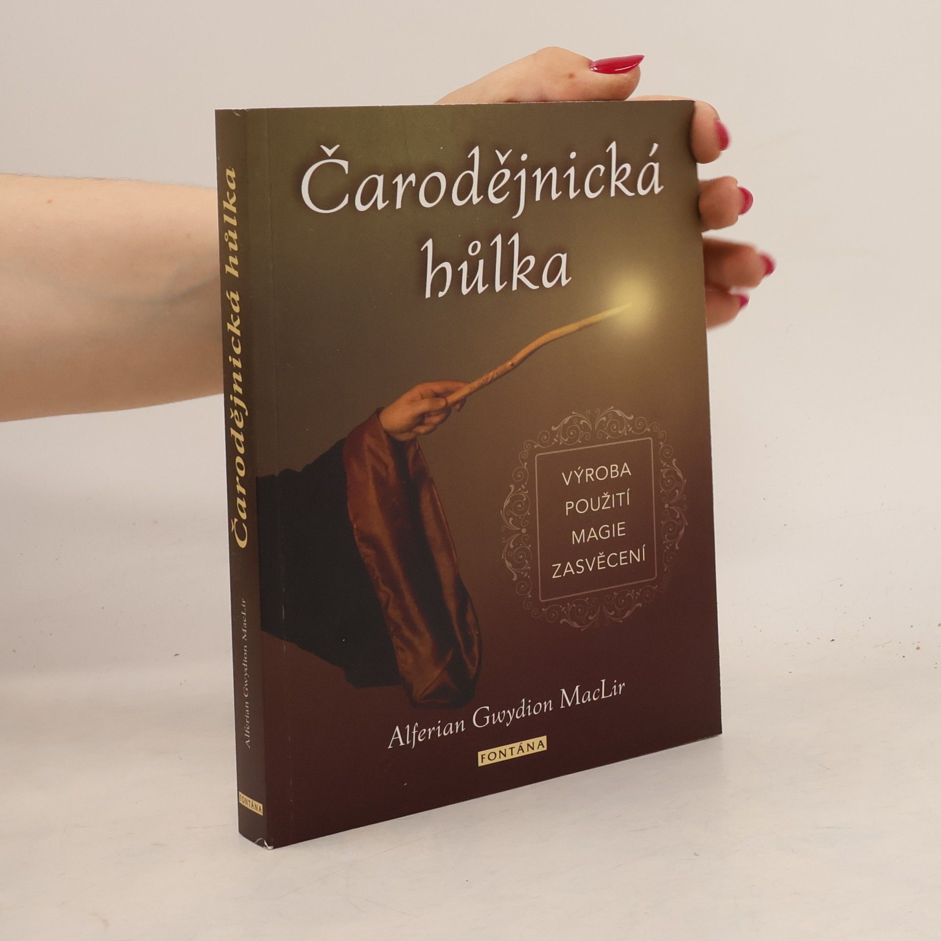 Čarodějnická hůlka. Výroba, použití, magie, zasvěcení