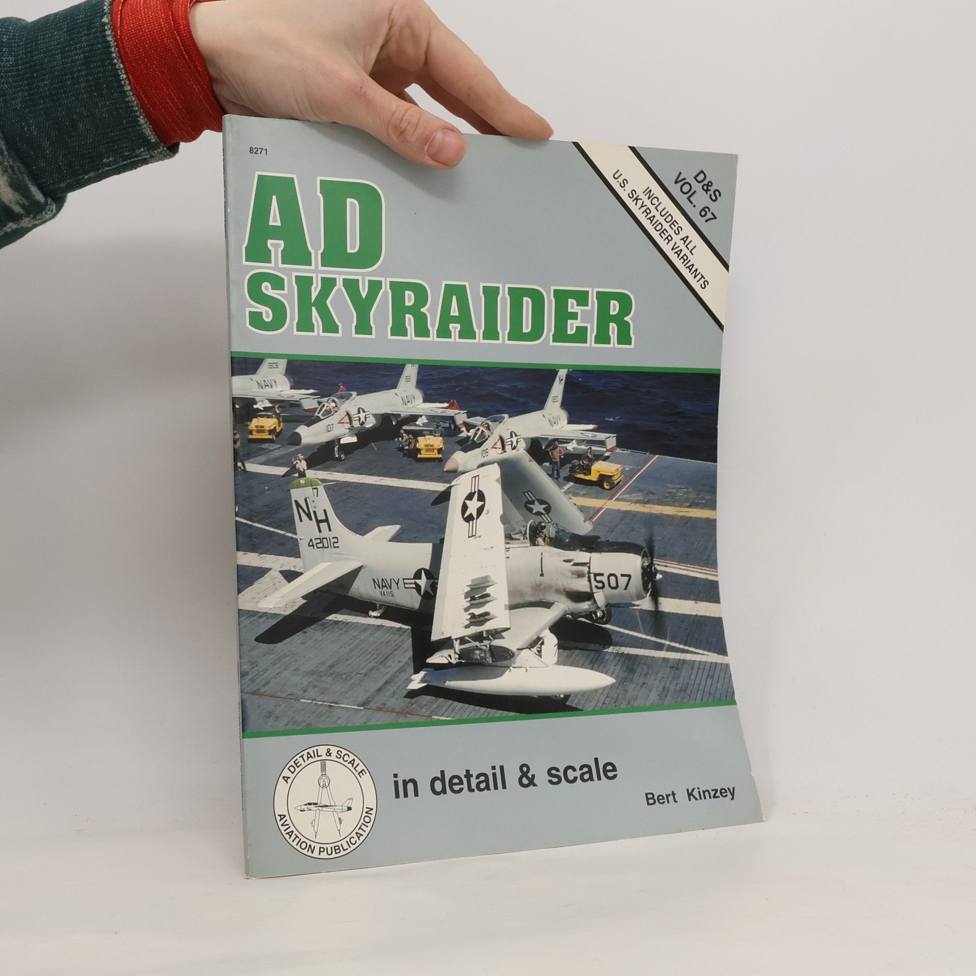 AD Skyraider in Detail & Scale