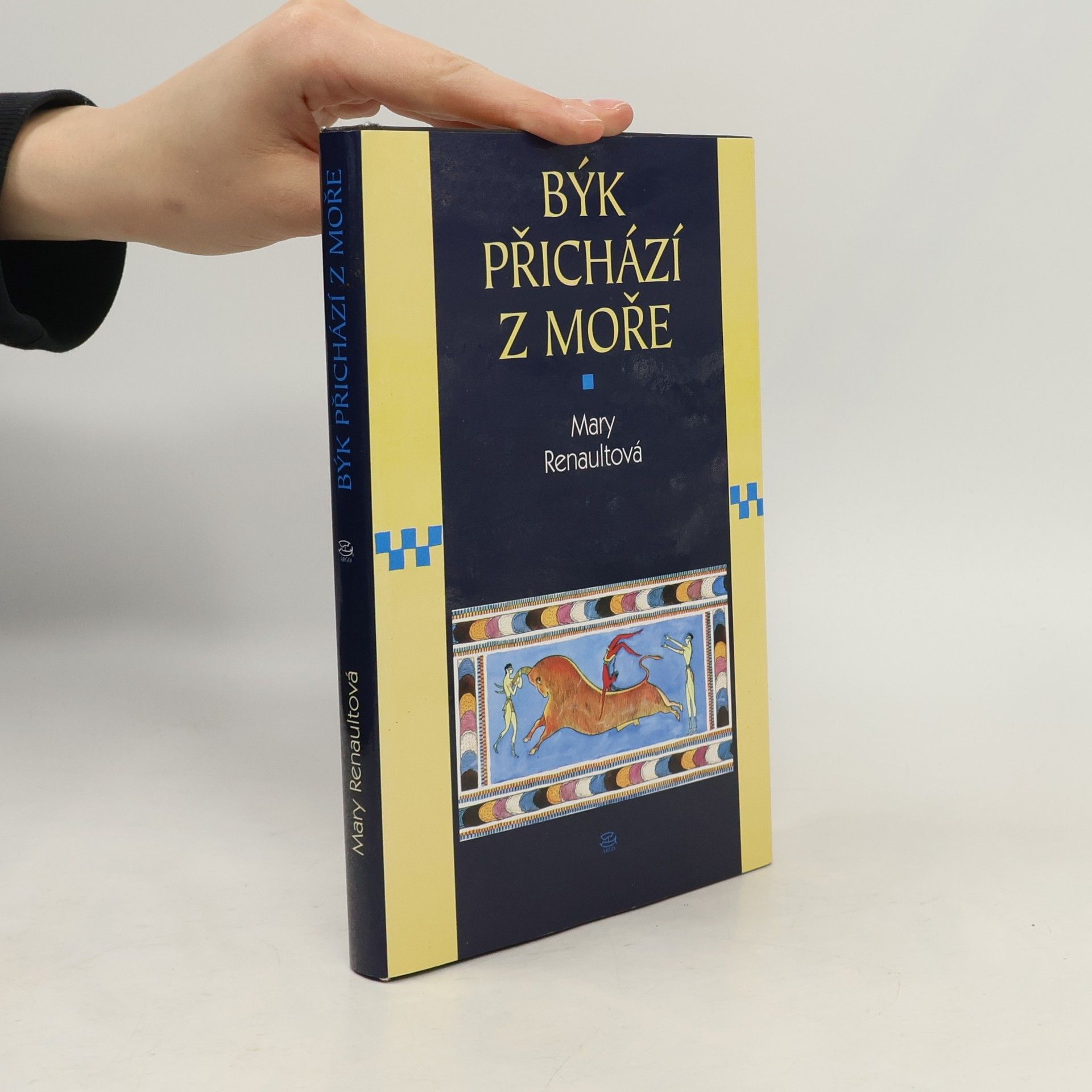 Mary Renault Býk přichází z moře