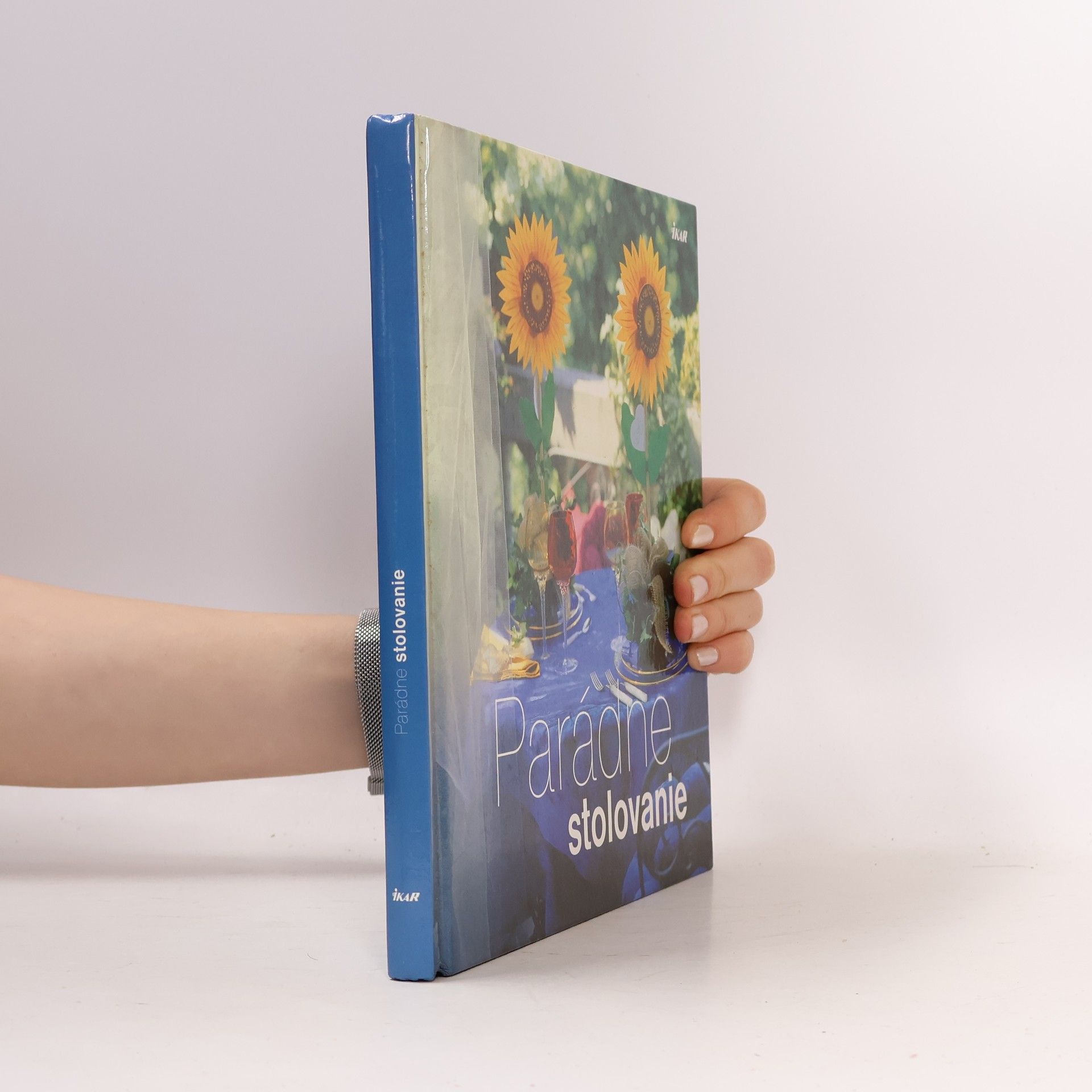 Autorenkollektiv Parádne stolovanie