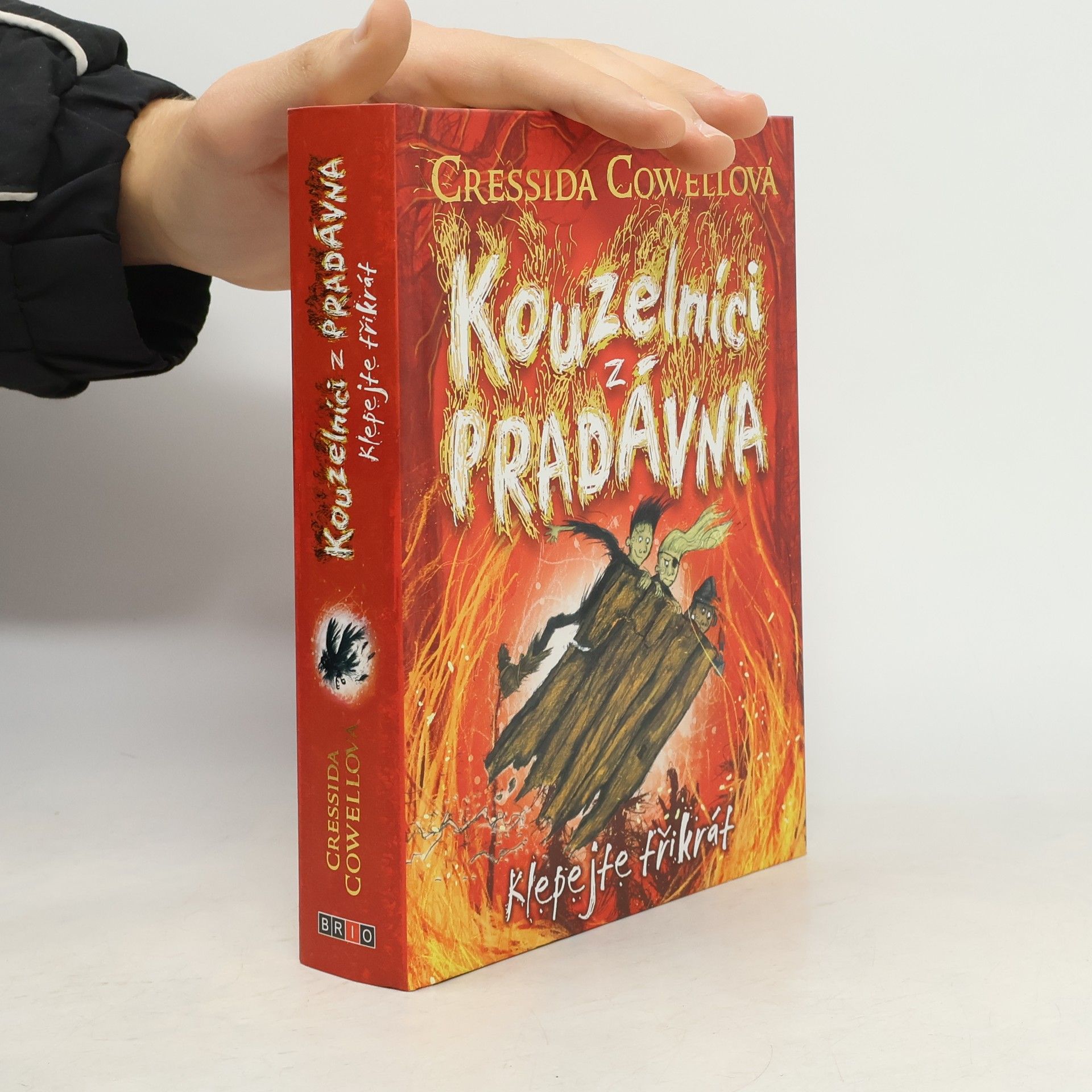 Cressida Cowell Klepejte třikrát