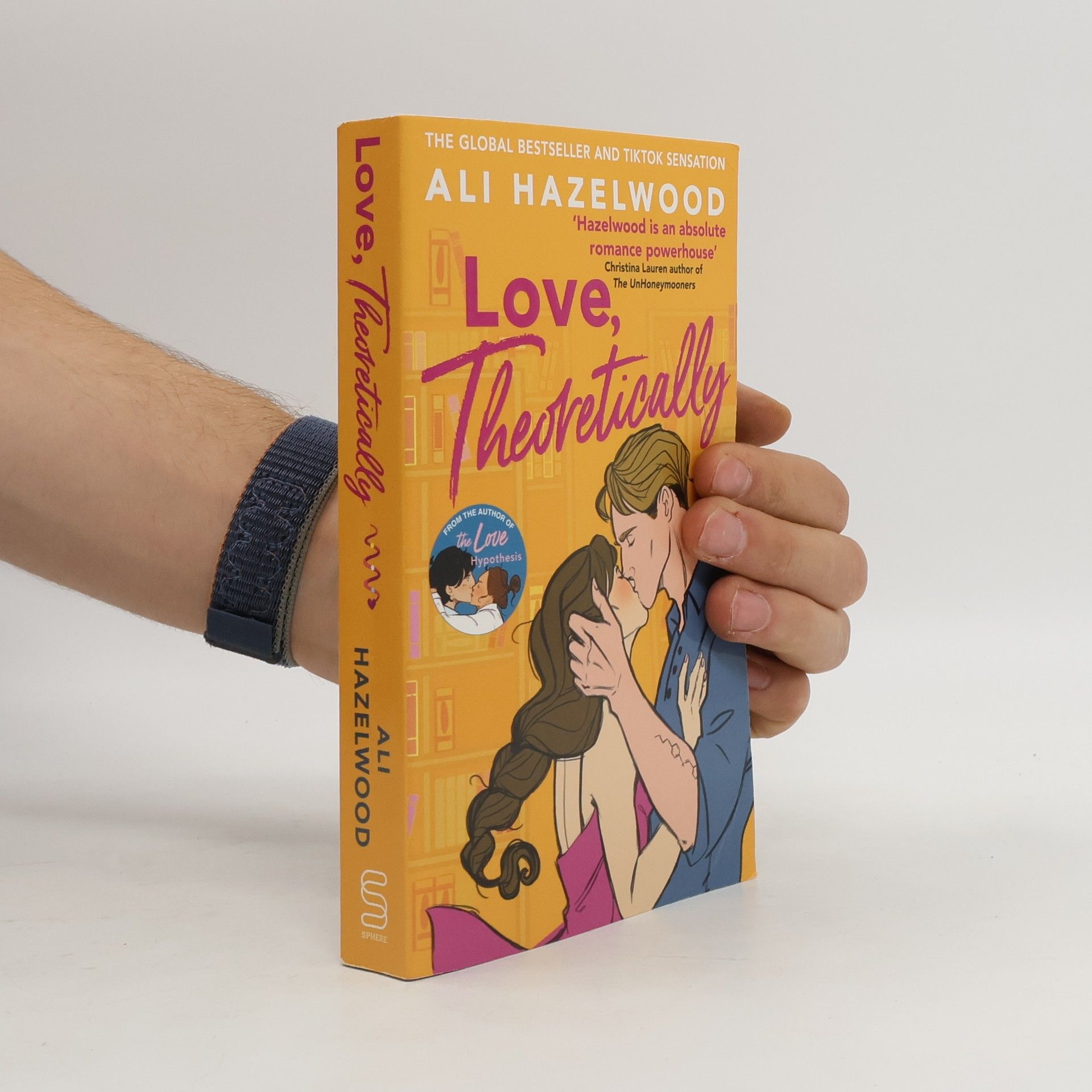 Ali Hazelwood Love, Theoretically