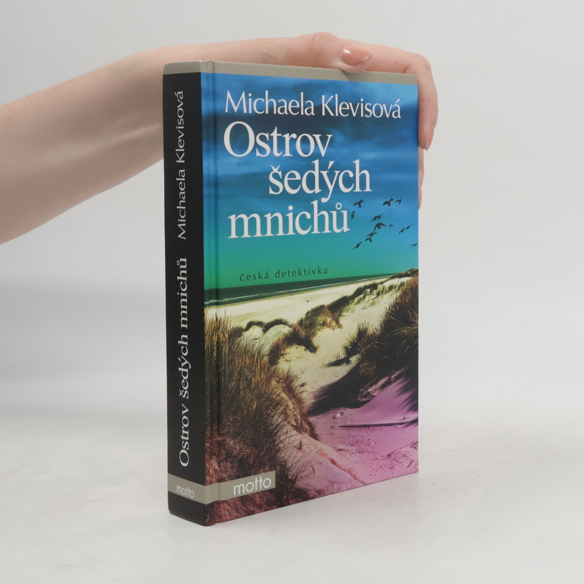 Michaela Klevisová Ostrov šedých mnichů
