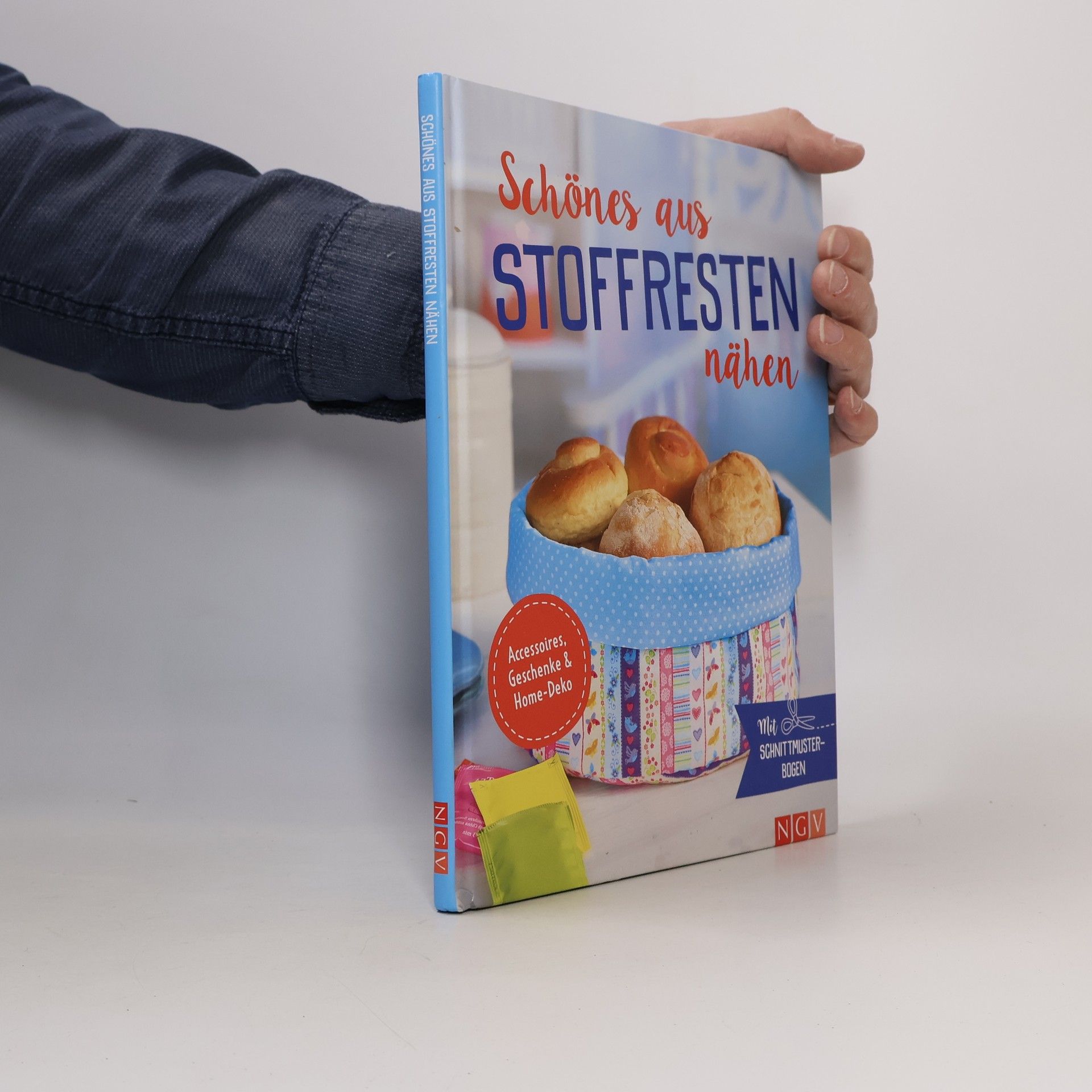 AA.VV. Schones aus Stoffresten nähen