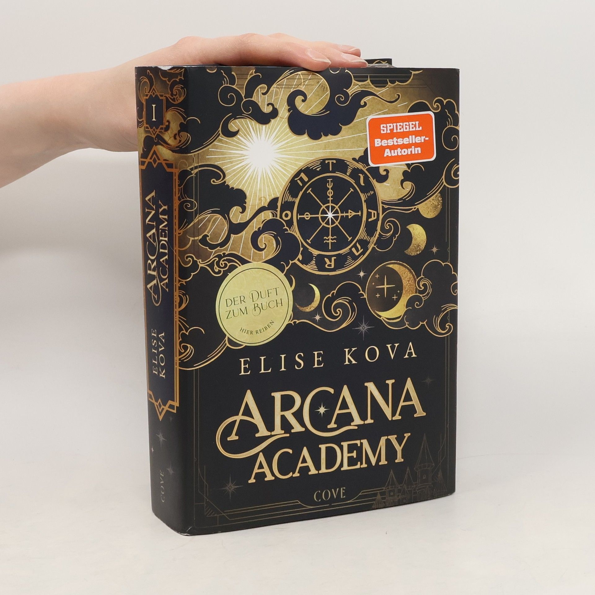 Arcana Academy. Book 1