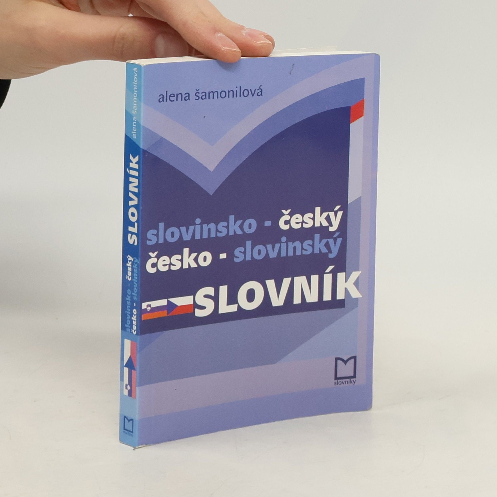 Slovinsko-český česko-slovinský slovník s mluvnicí a nejpoužívanějšími frázemi