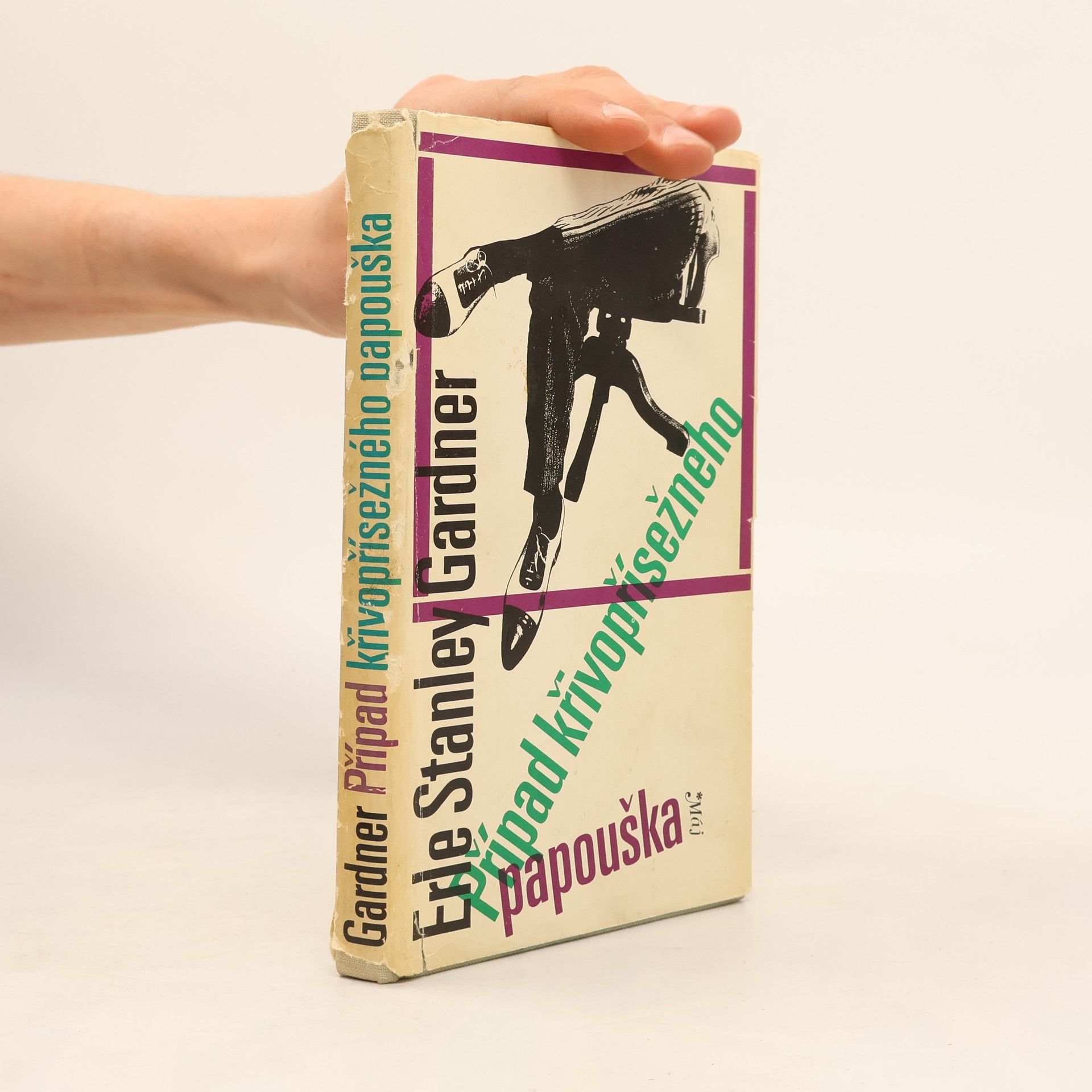 Erle Stanley Gardner Případ křivopřísežného papouška