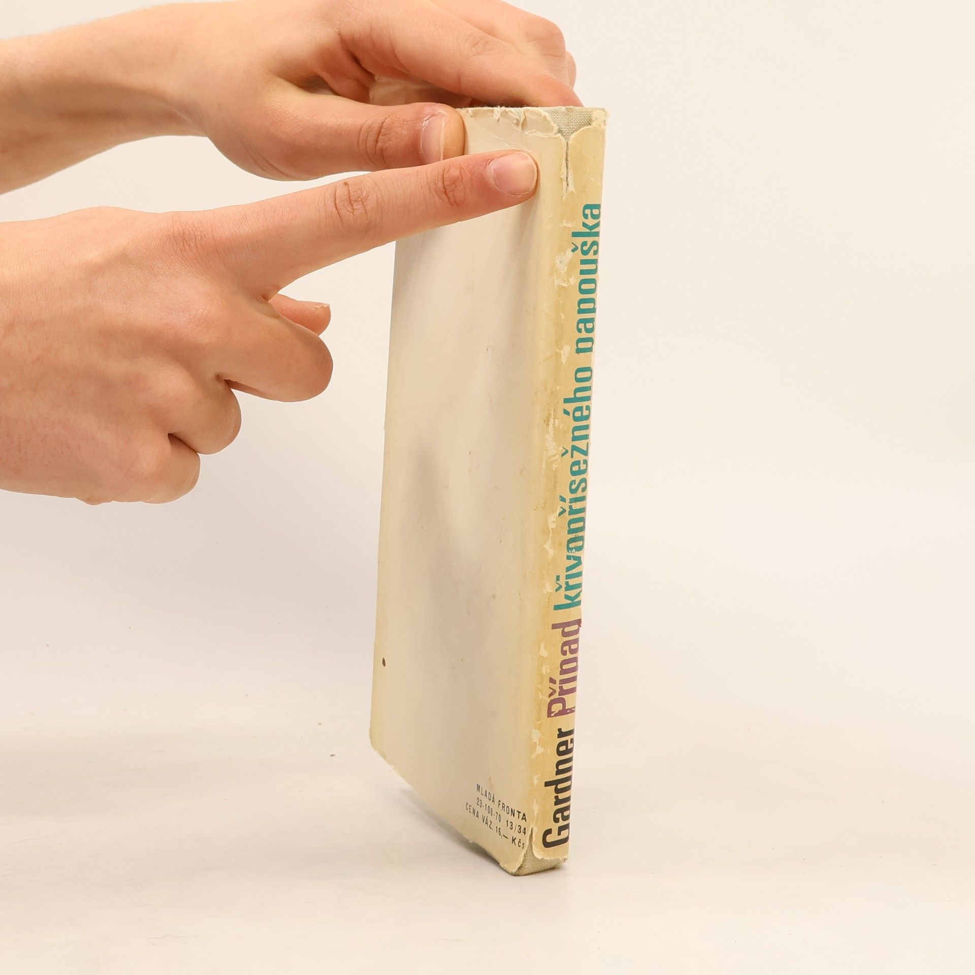 Erle Stanley Gardner Případ křivopřísežného papouška