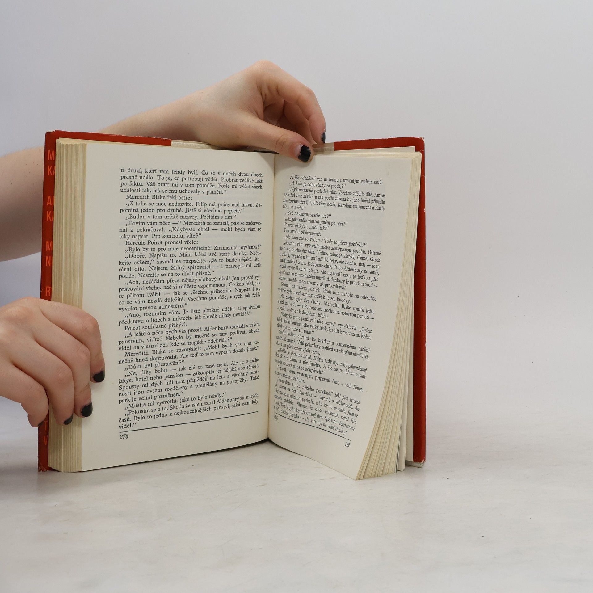 Agatha Christie Pan Poirot se vrací