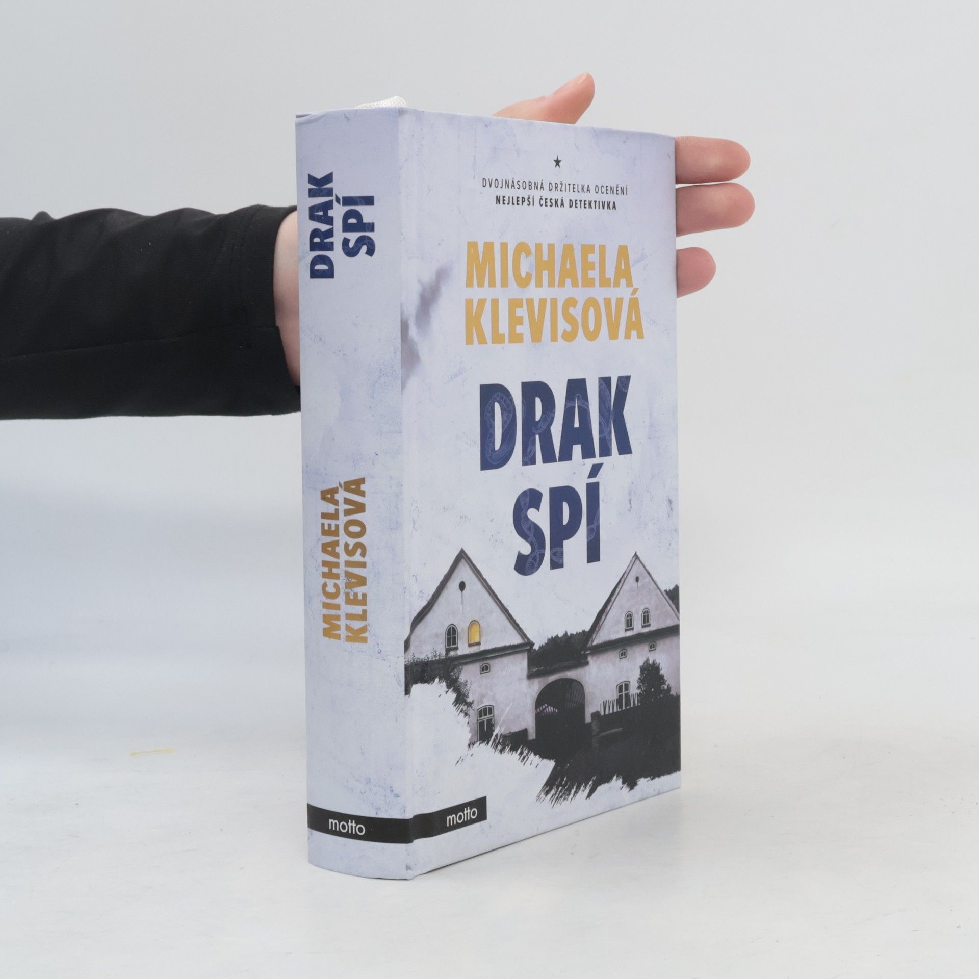 Michaela Klevisová Drak spí