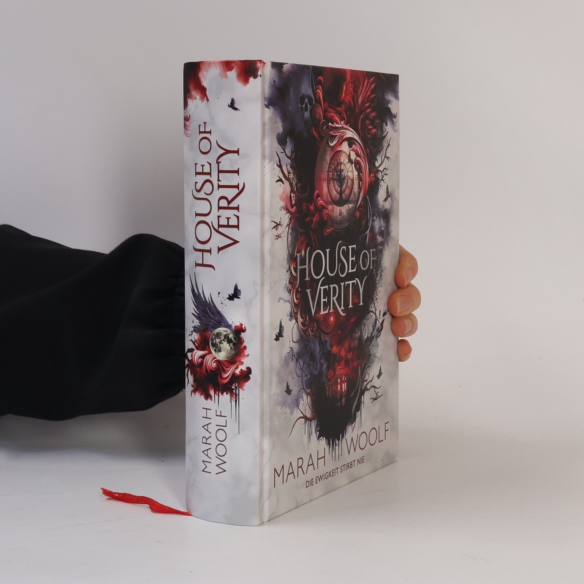Marah Woolf House of Verity