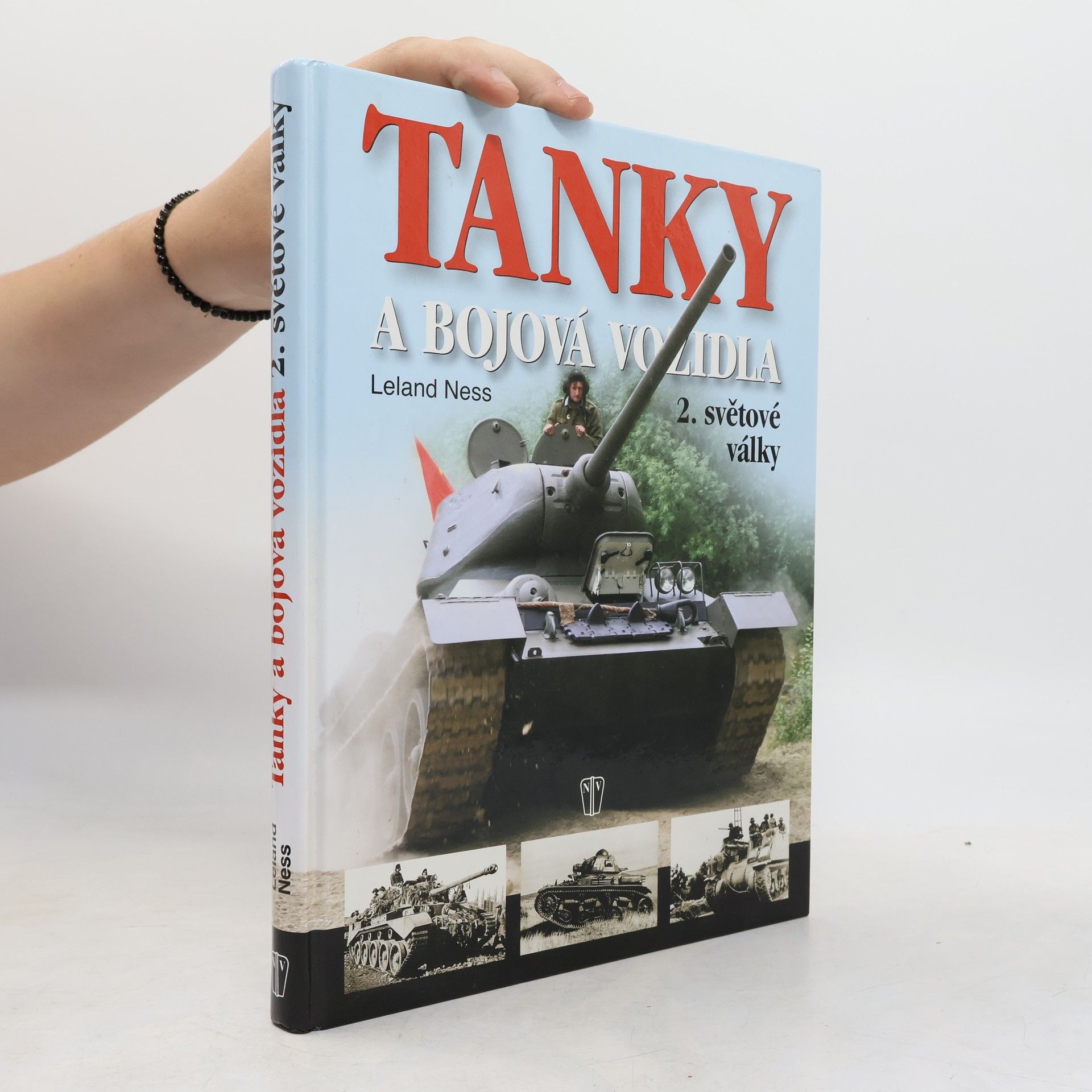 Leland S. Ness Tanky a bojová vozidla 2. světové války