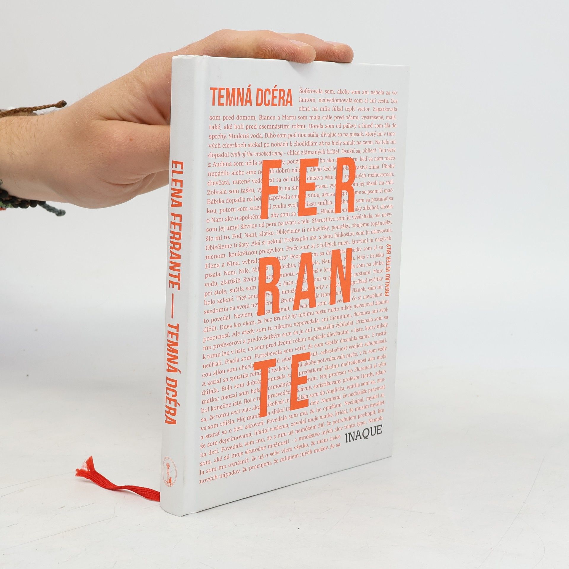 Elena Ferrante Temná dcéra