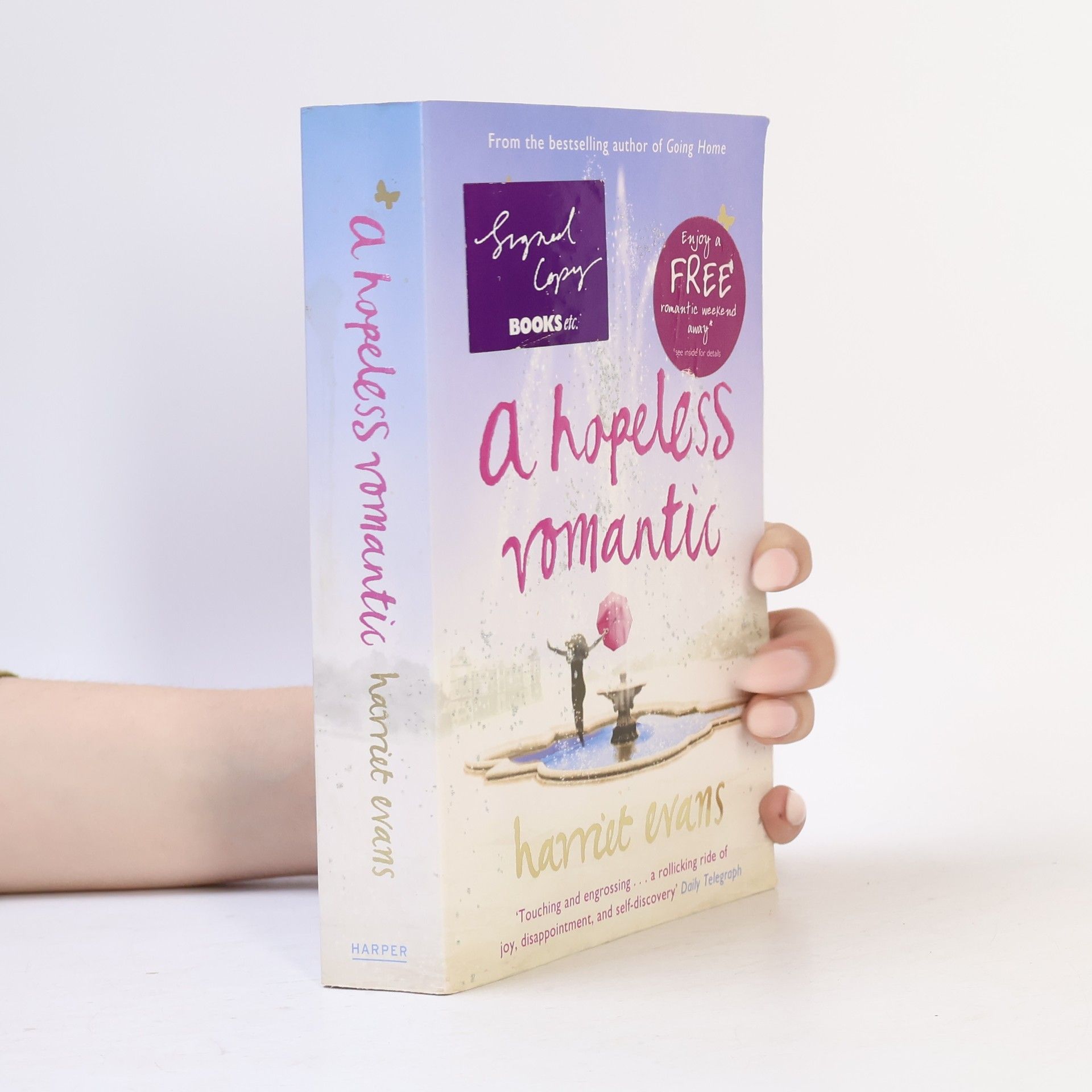 Harriet Evans A hopeless romantic