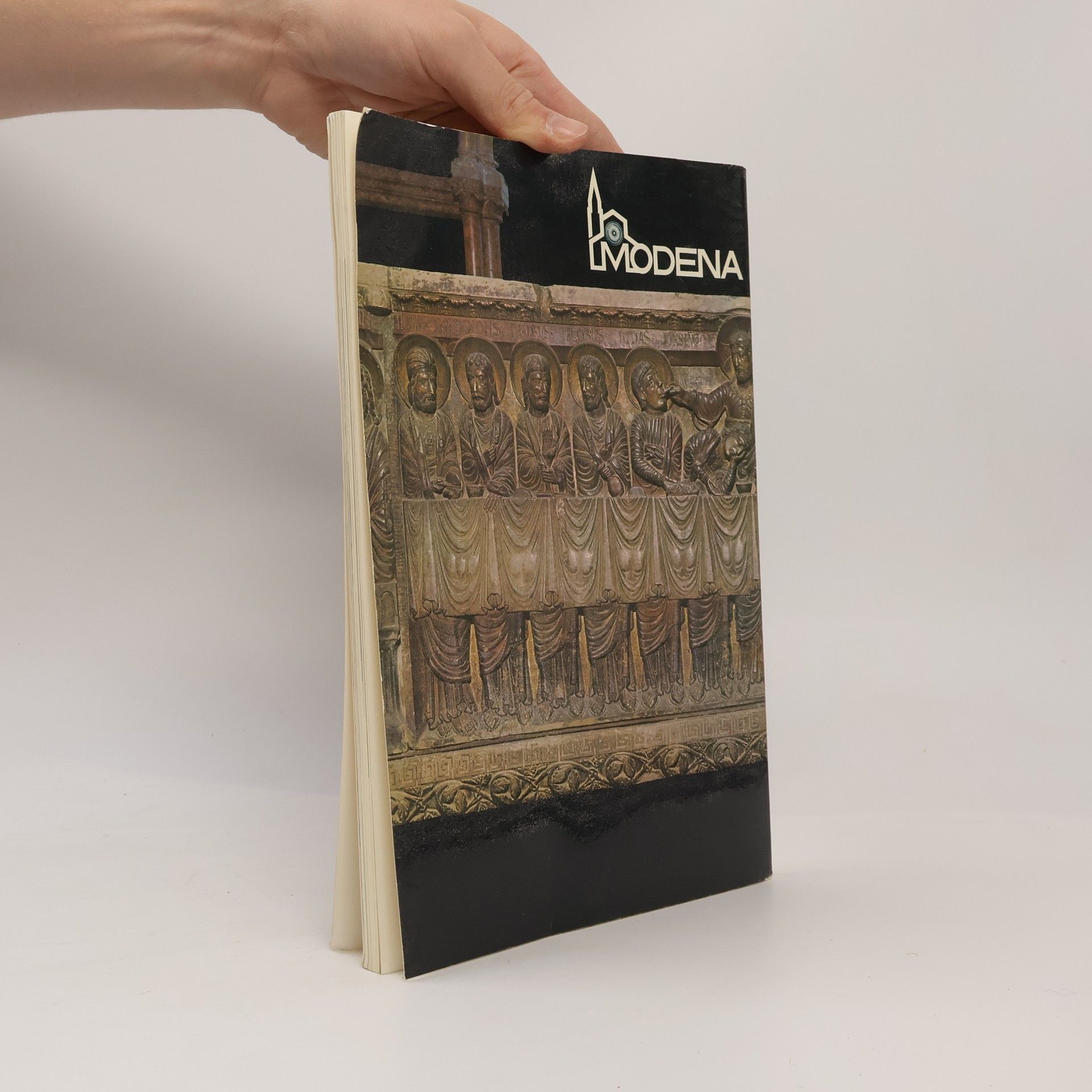 Collectif d'auteurs Modena