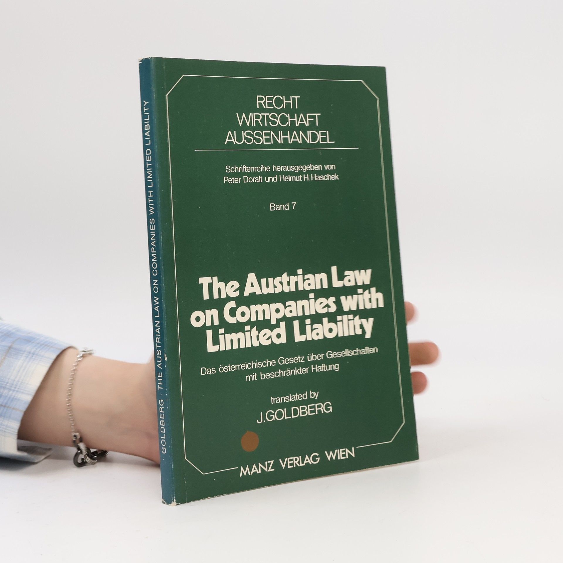 Julie Goldberg The Australian Law on Companies with Limited Liability 7