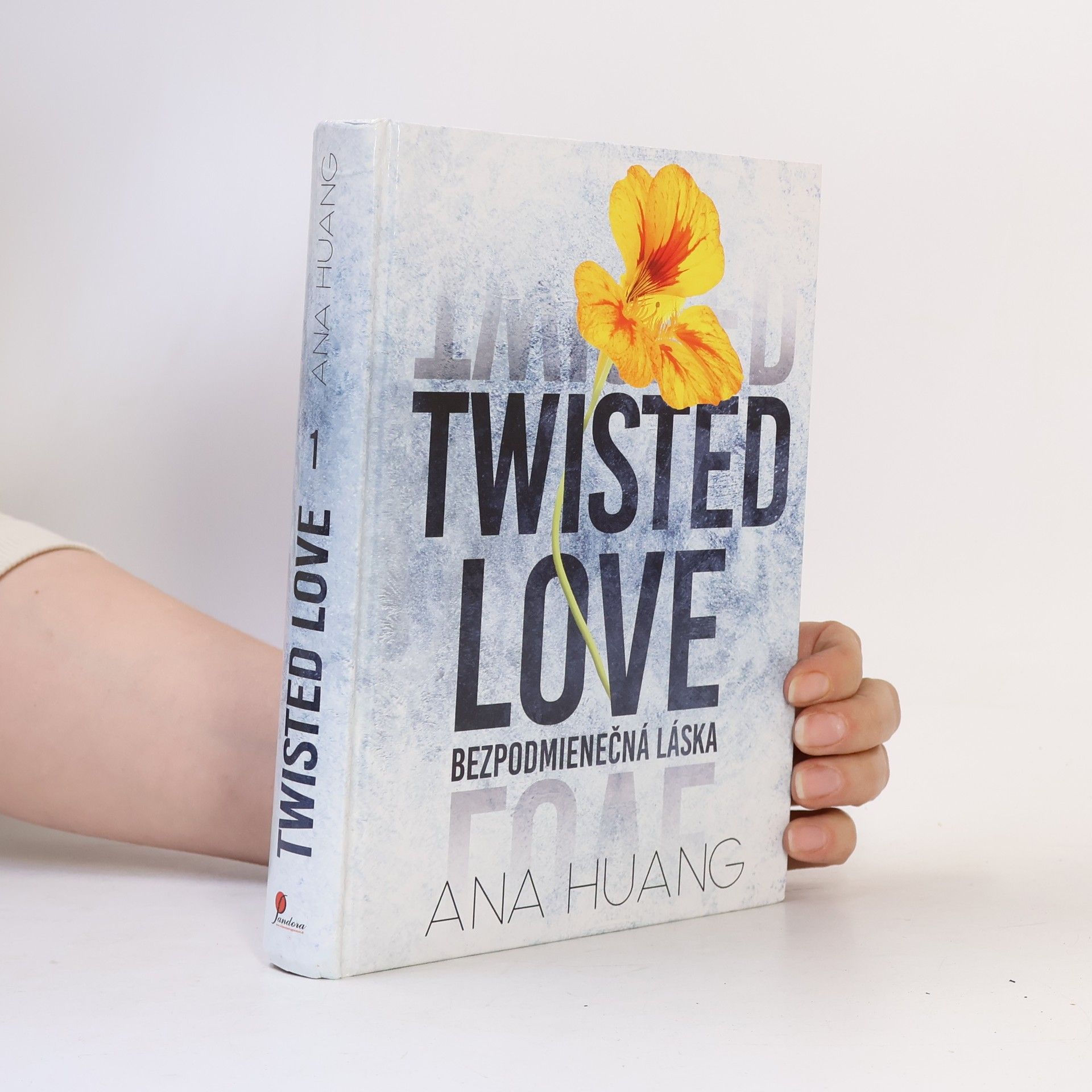 Ana Huang Twisted Love: Bezpomienečná láska