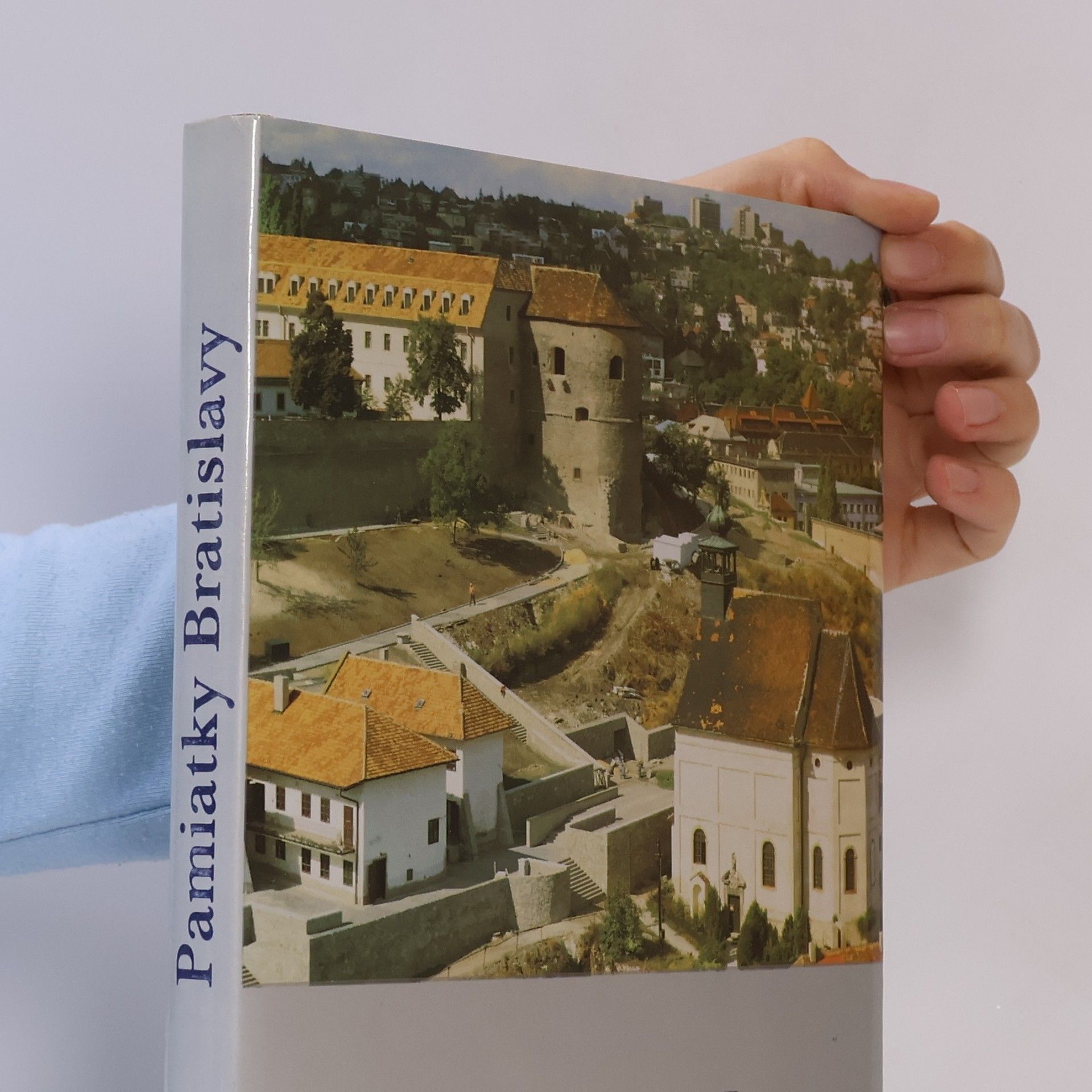 Collectif d'auteurs Pamiatky Bratislavy