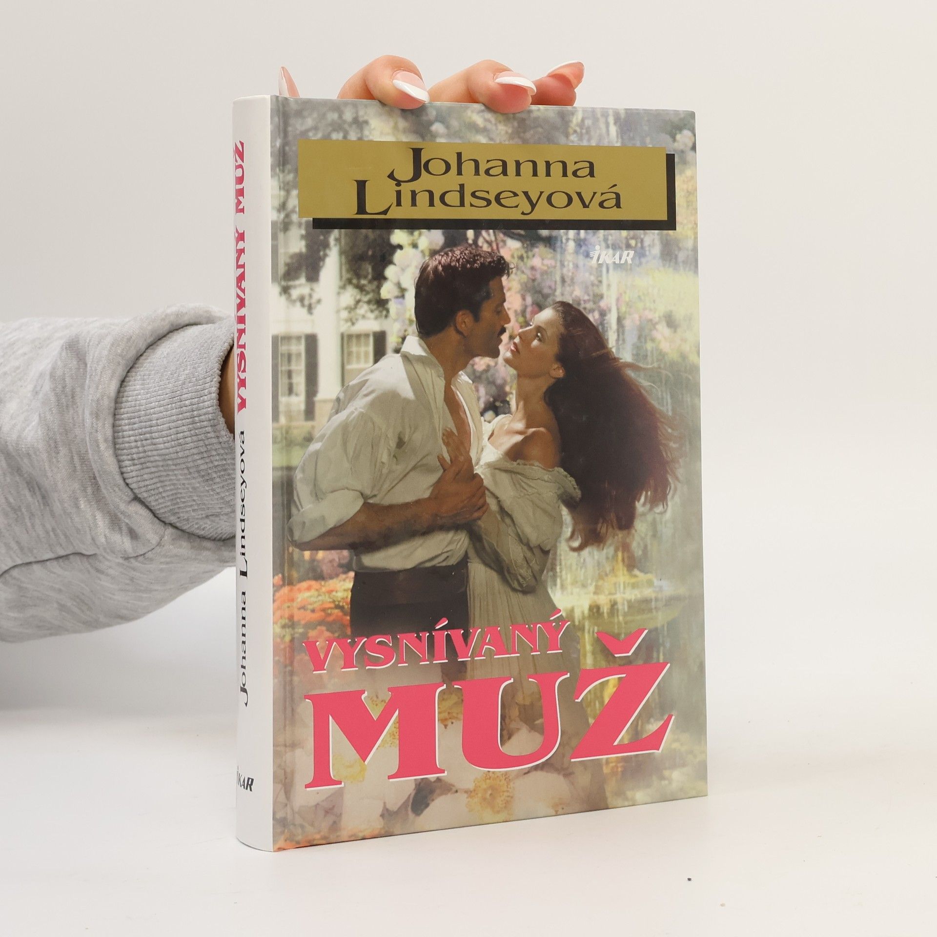 Johanna Lindsey Vysnívaný muž