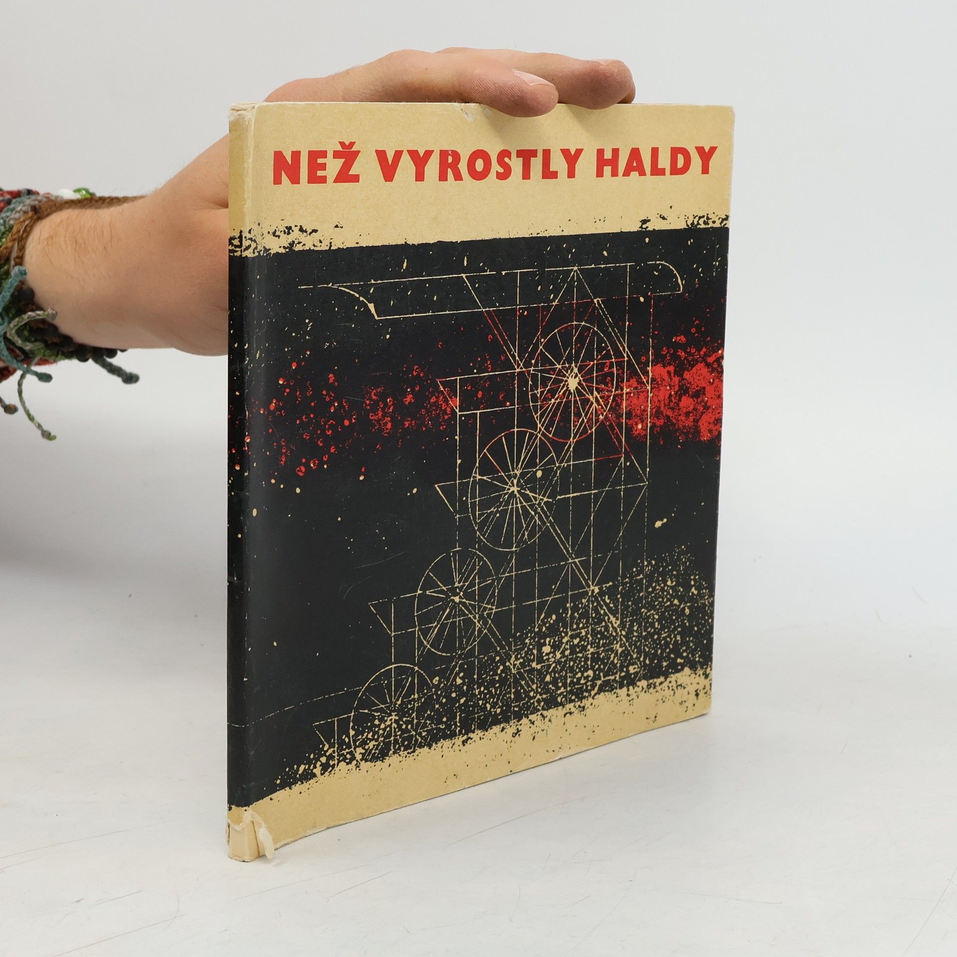 Jaroslav Řach Než vyrostly haldy