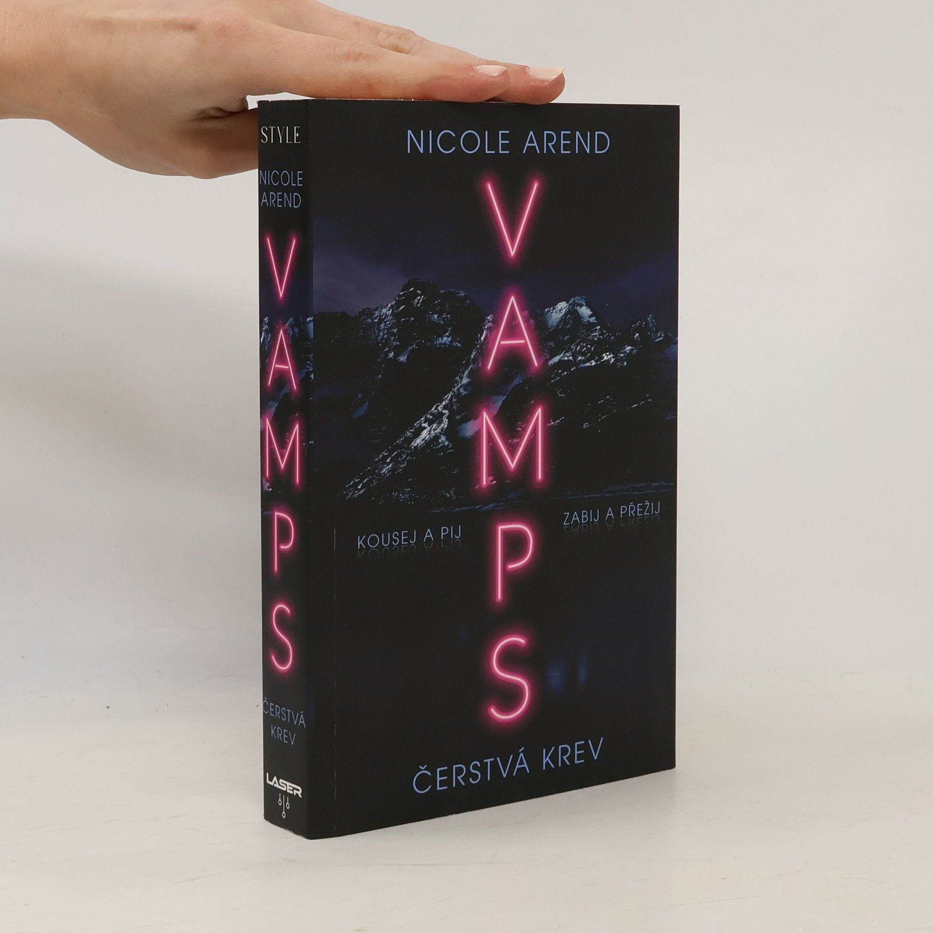 Nicole Arend VAMPS. Čerstvá krev