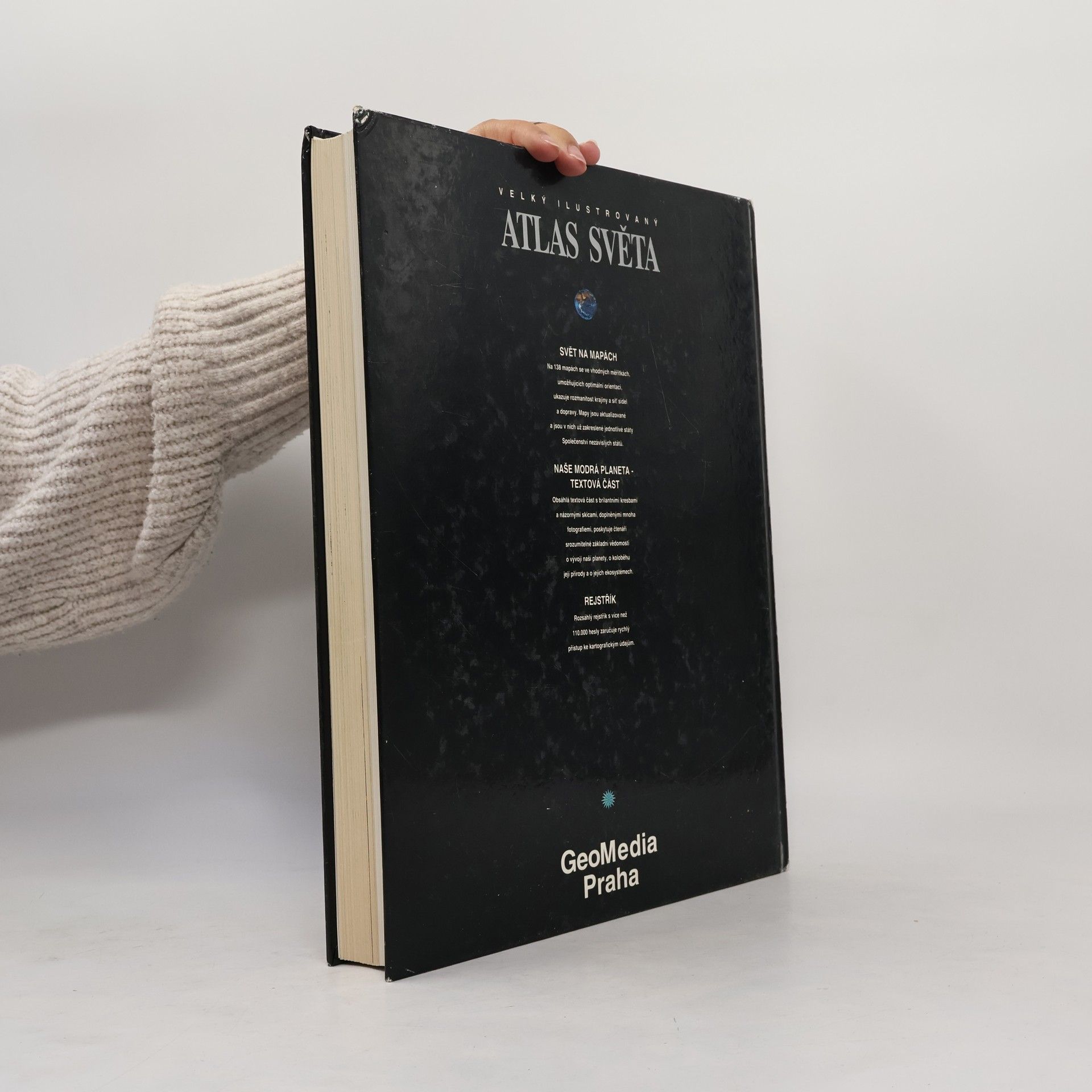 Helena Kholová Velký ilustrovaný atlas světa