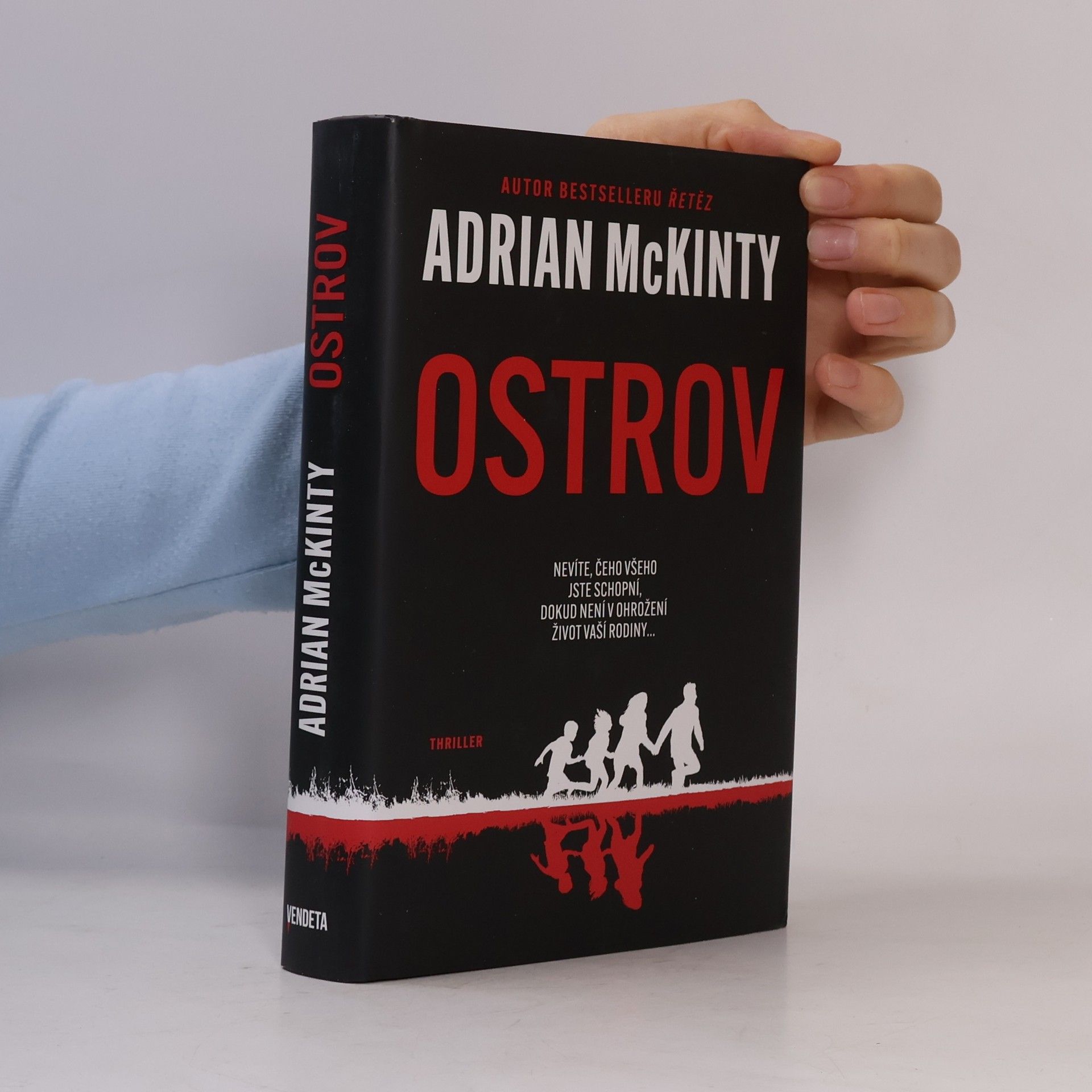 Adrian McKinty Ostrov