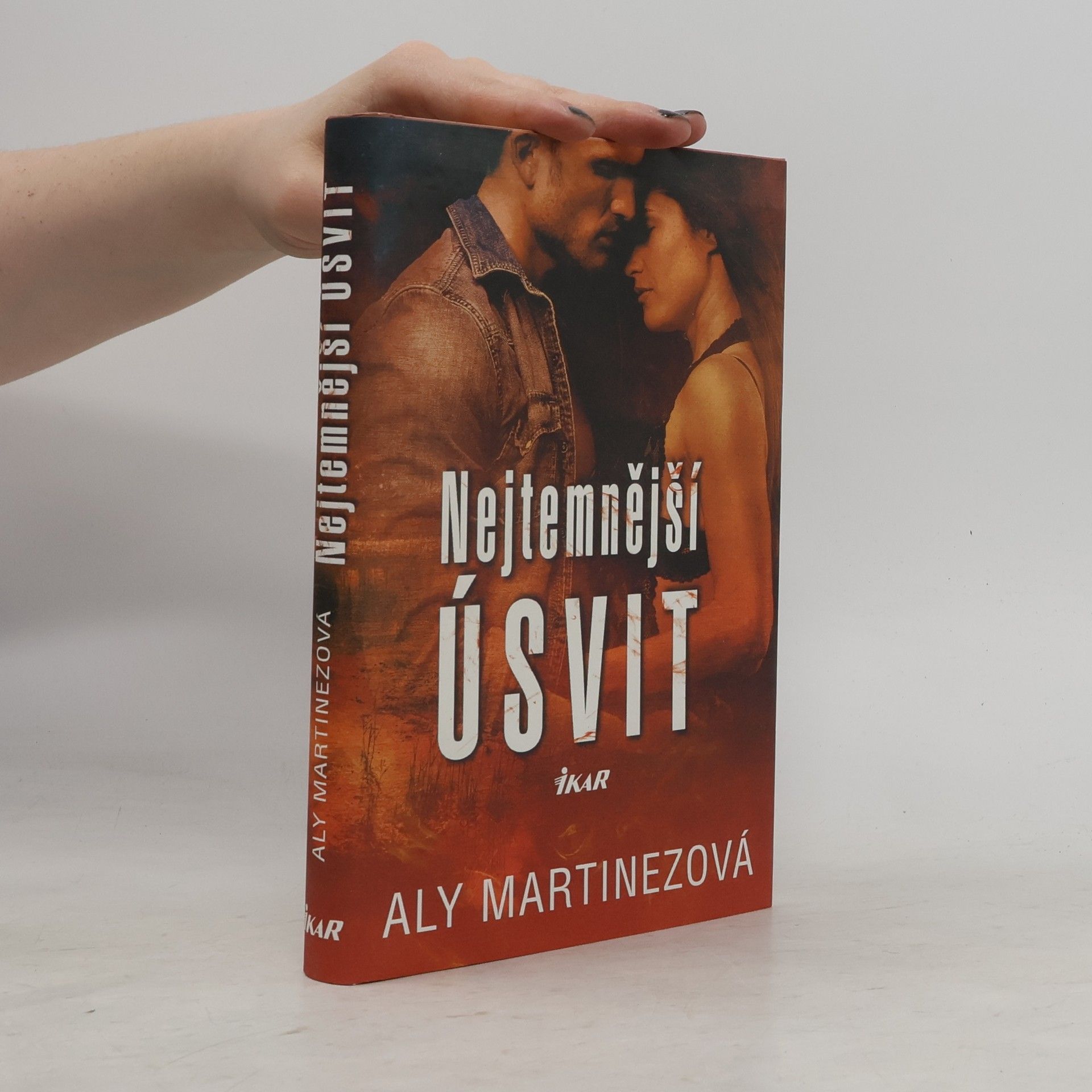 Aly Martinez Nejtemnější úsvit