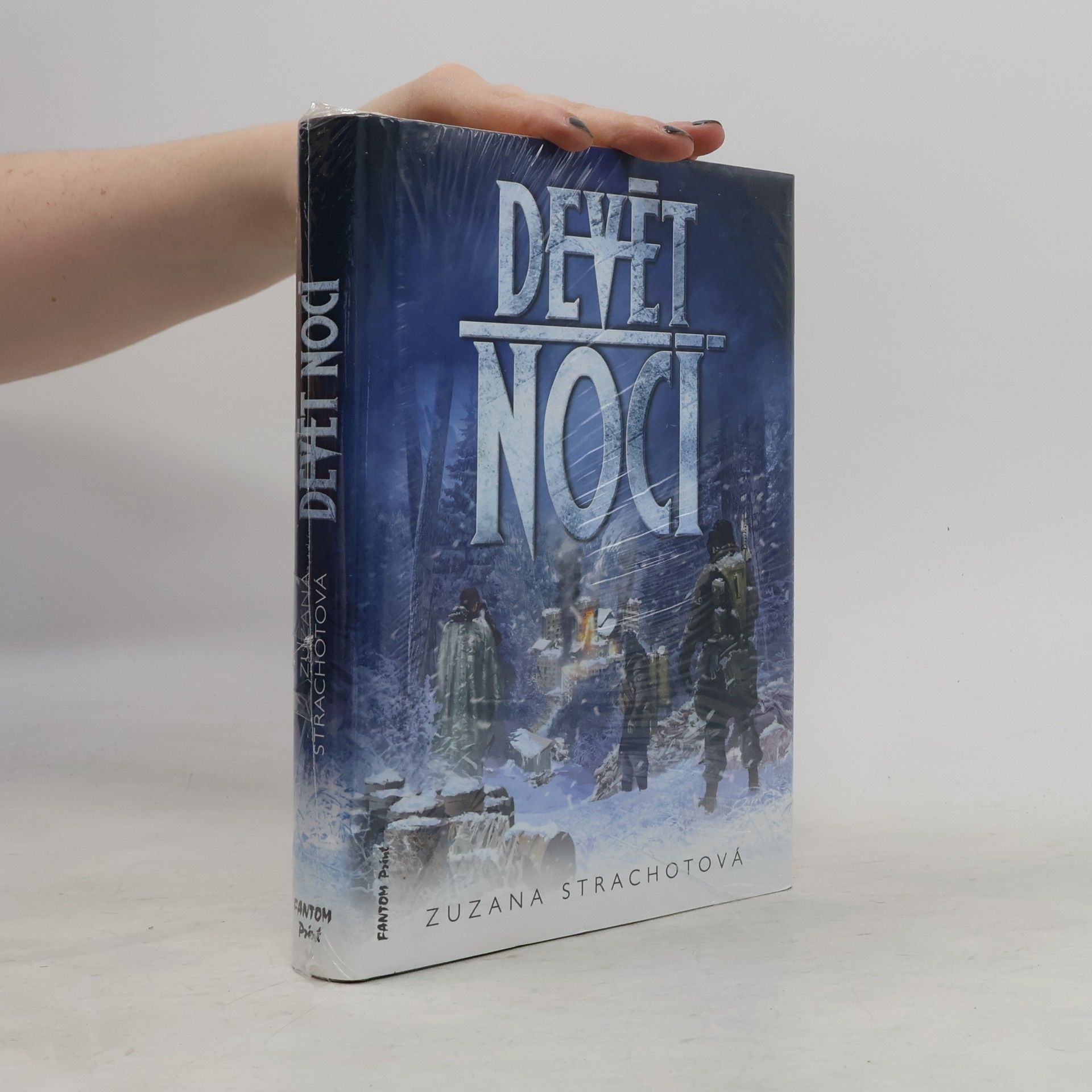Zuzana Strachotová Devět nocí