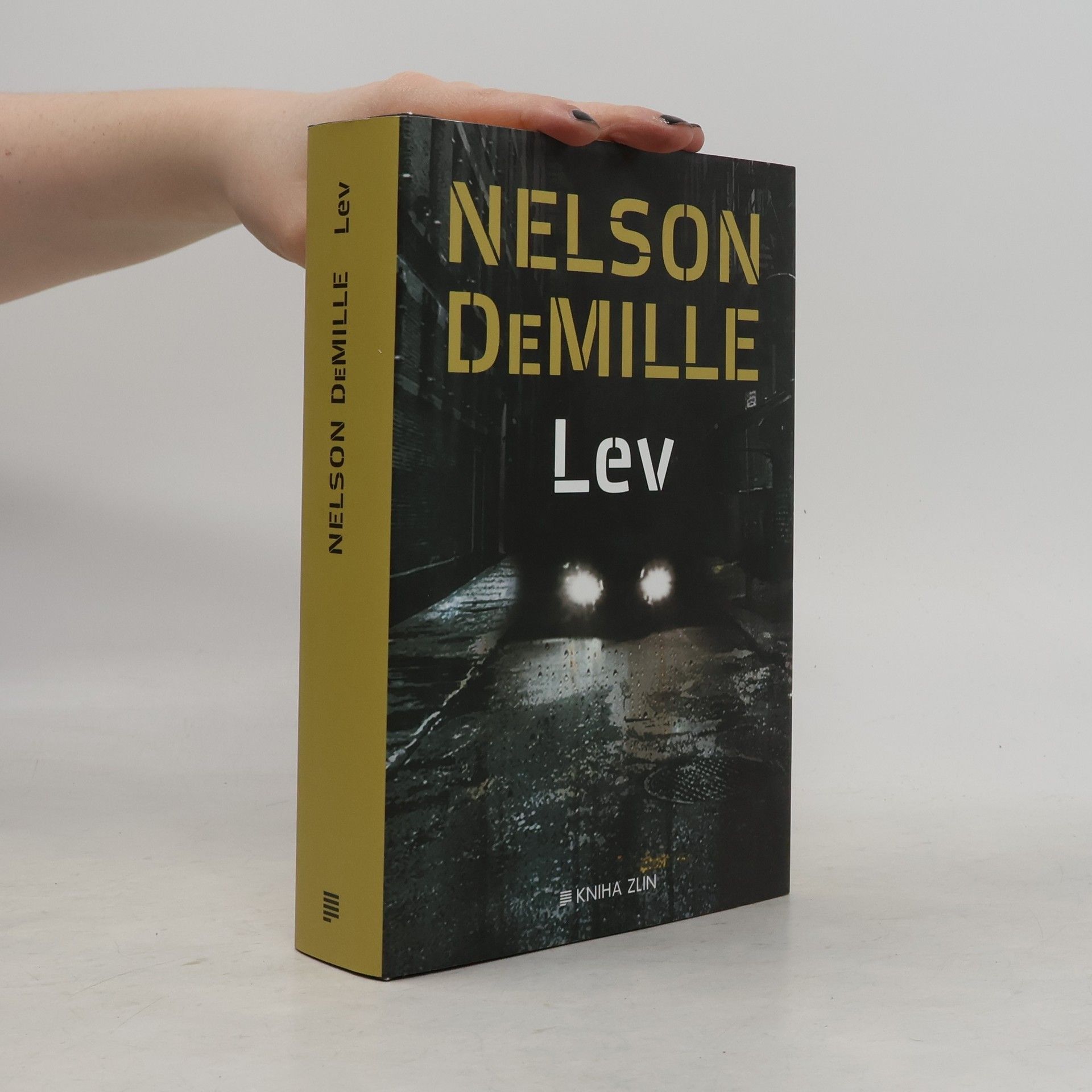 Nelson DeMille Lev