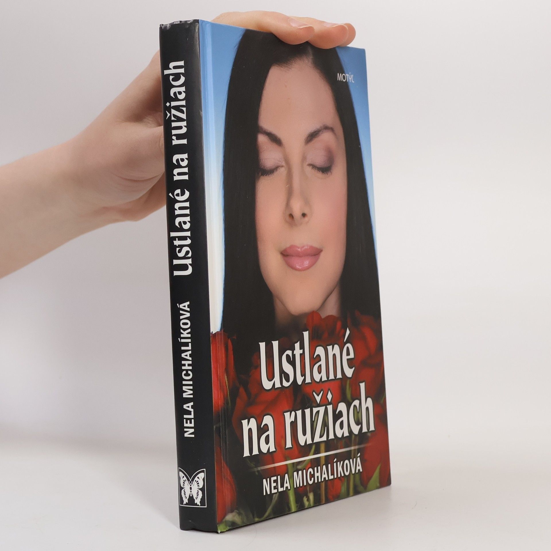 Nela Michalíková Ustlané na ružiach