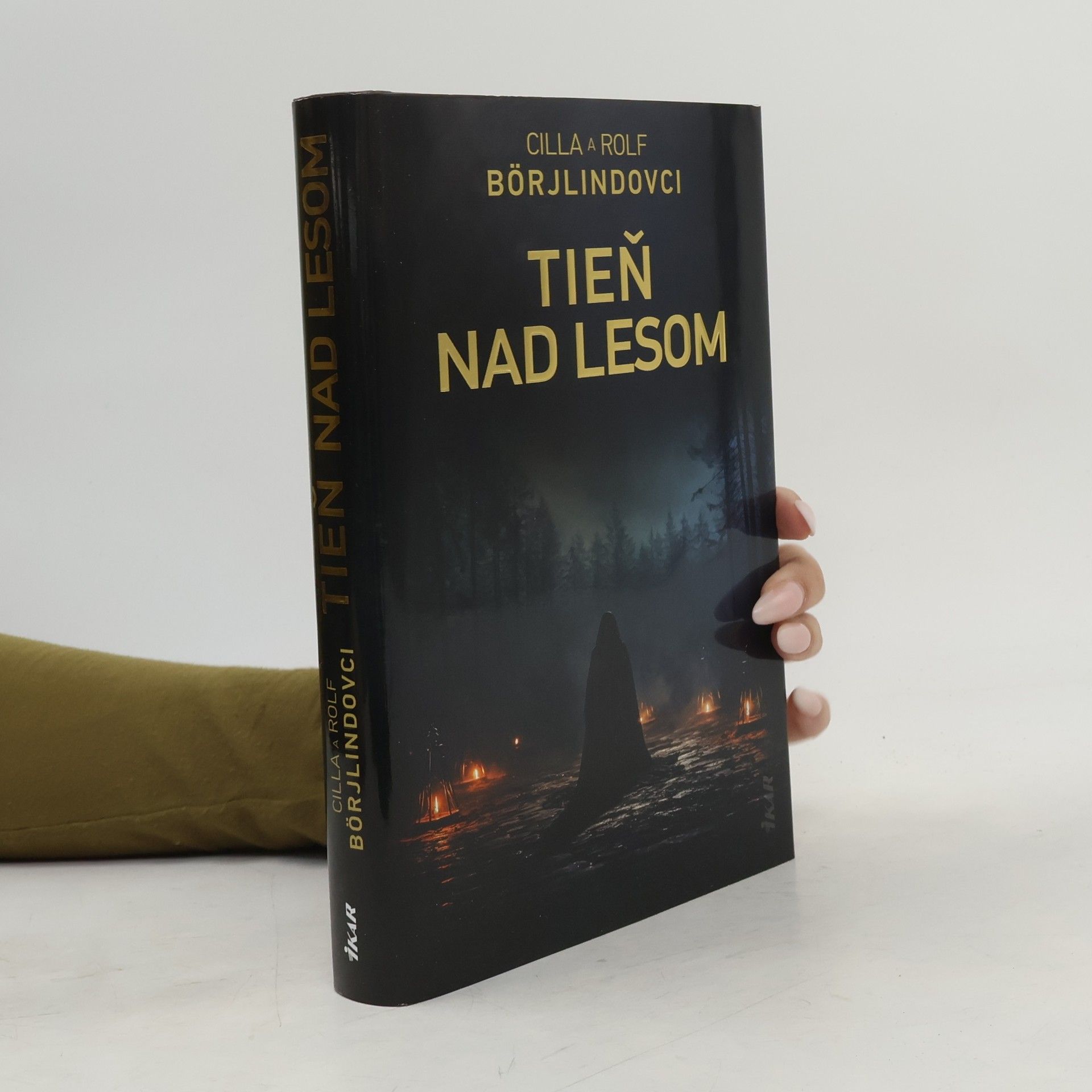 Tieň nad obcou S.