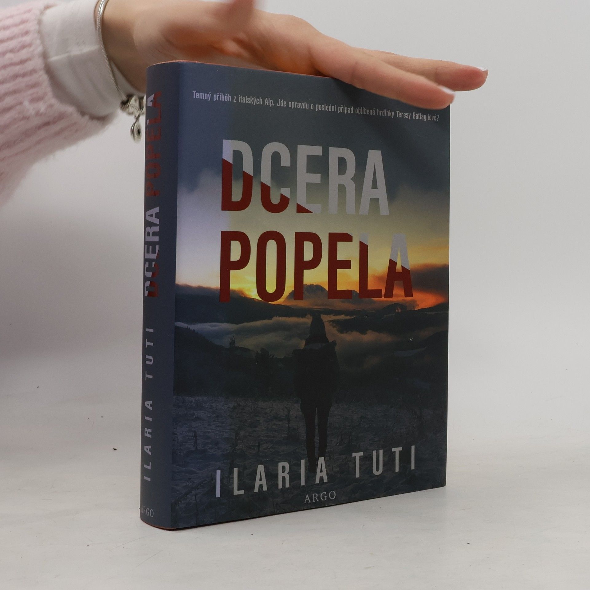 Dcera popela