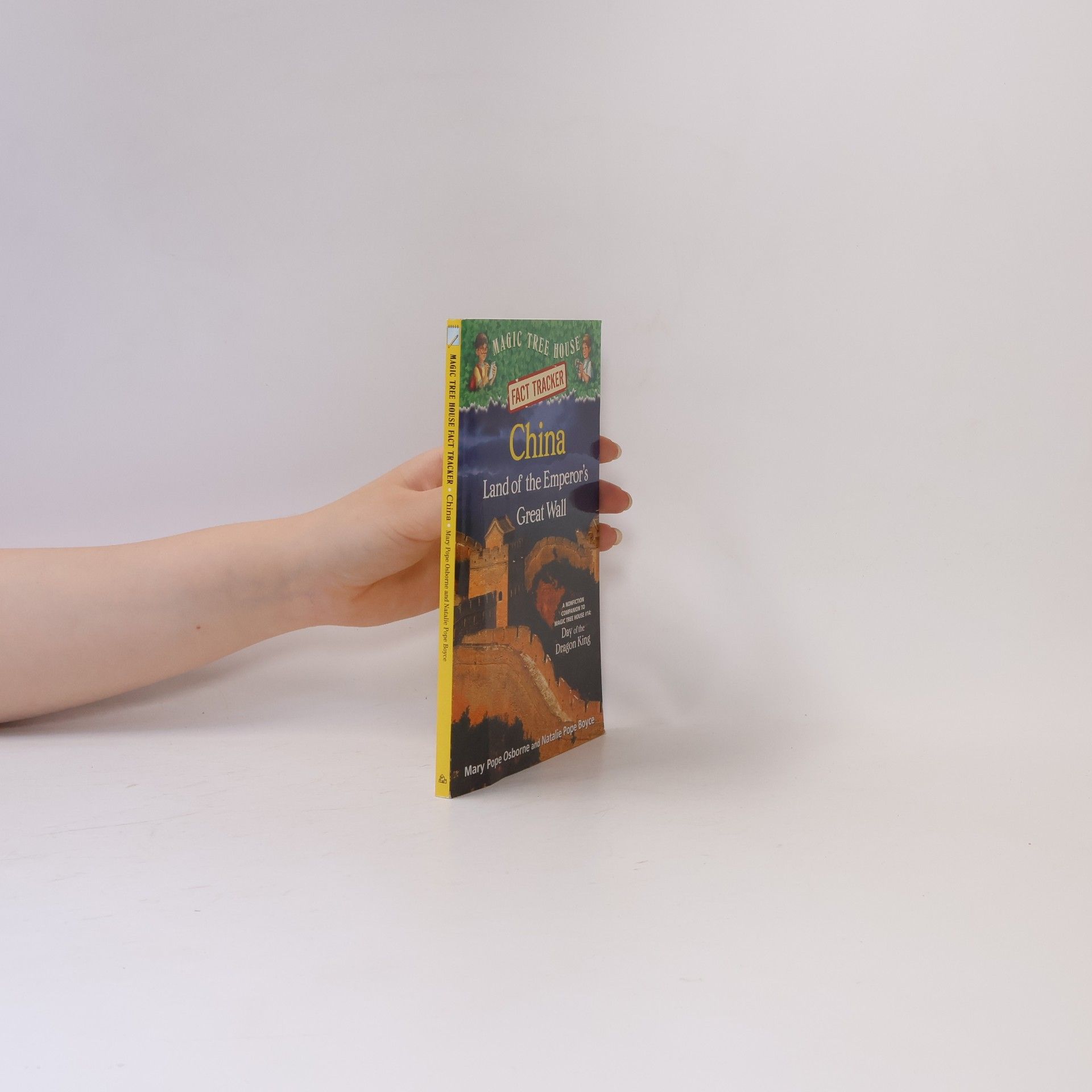 Magic Tree House Fact Tracker #31 China