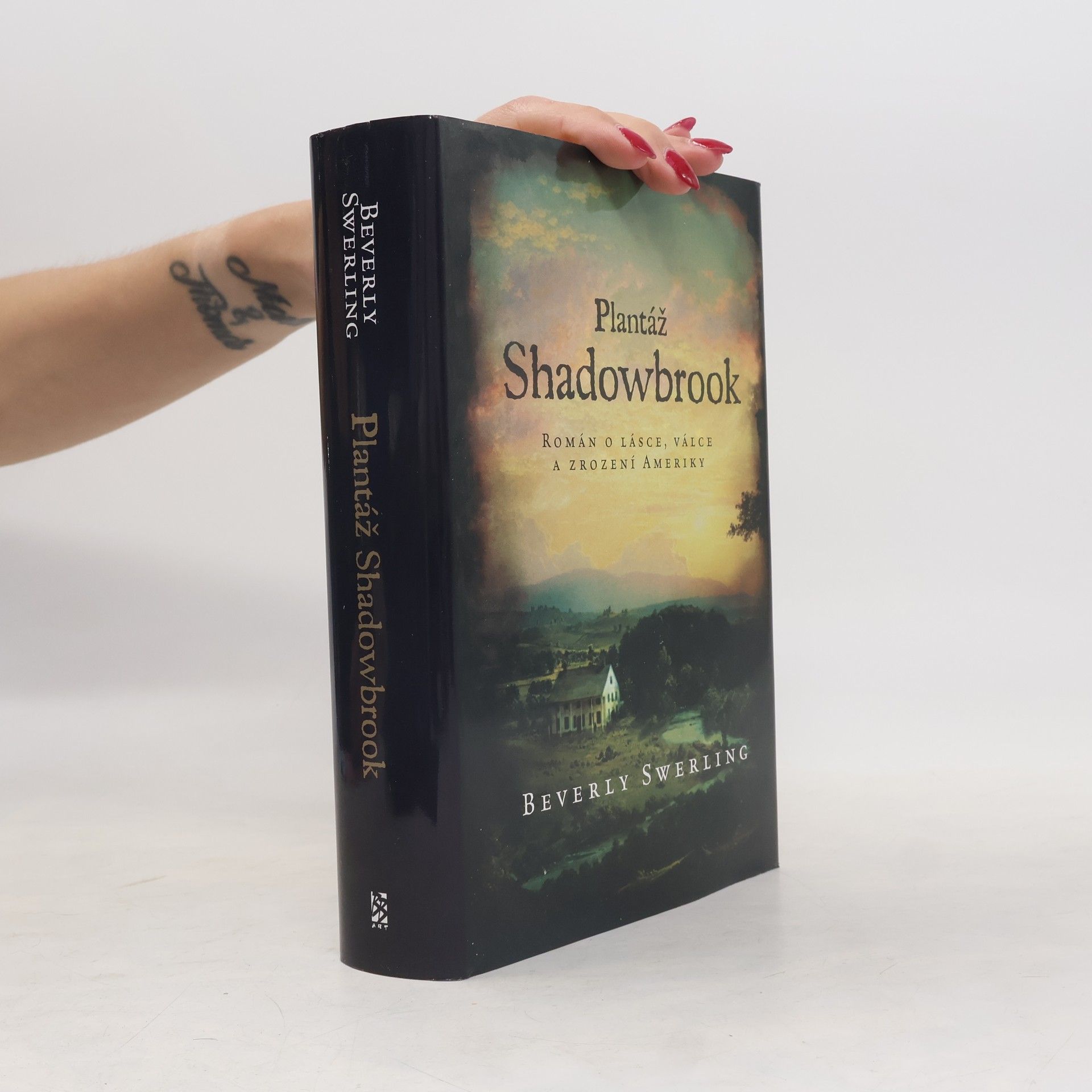Beverly Swerling Plantáž Shadowbrook