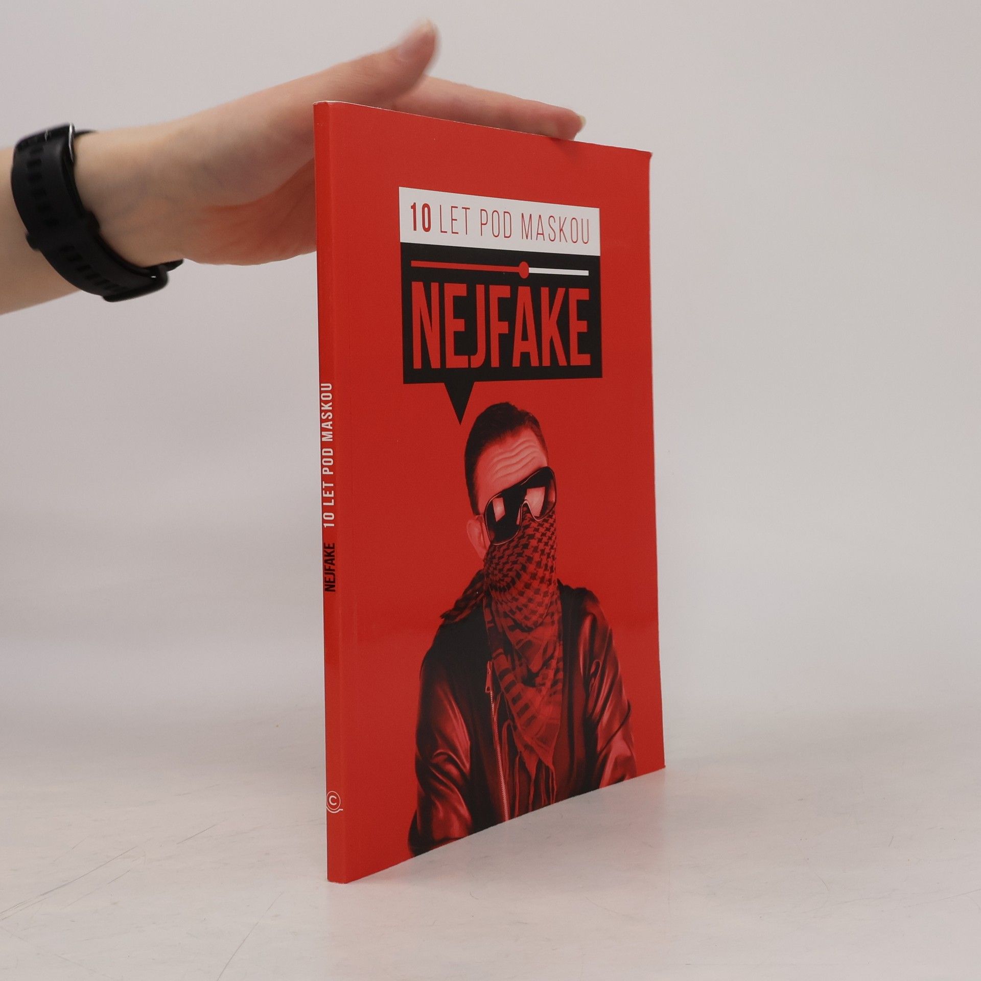 Renáta Šťastná Nejfake - 10 let pod maskou