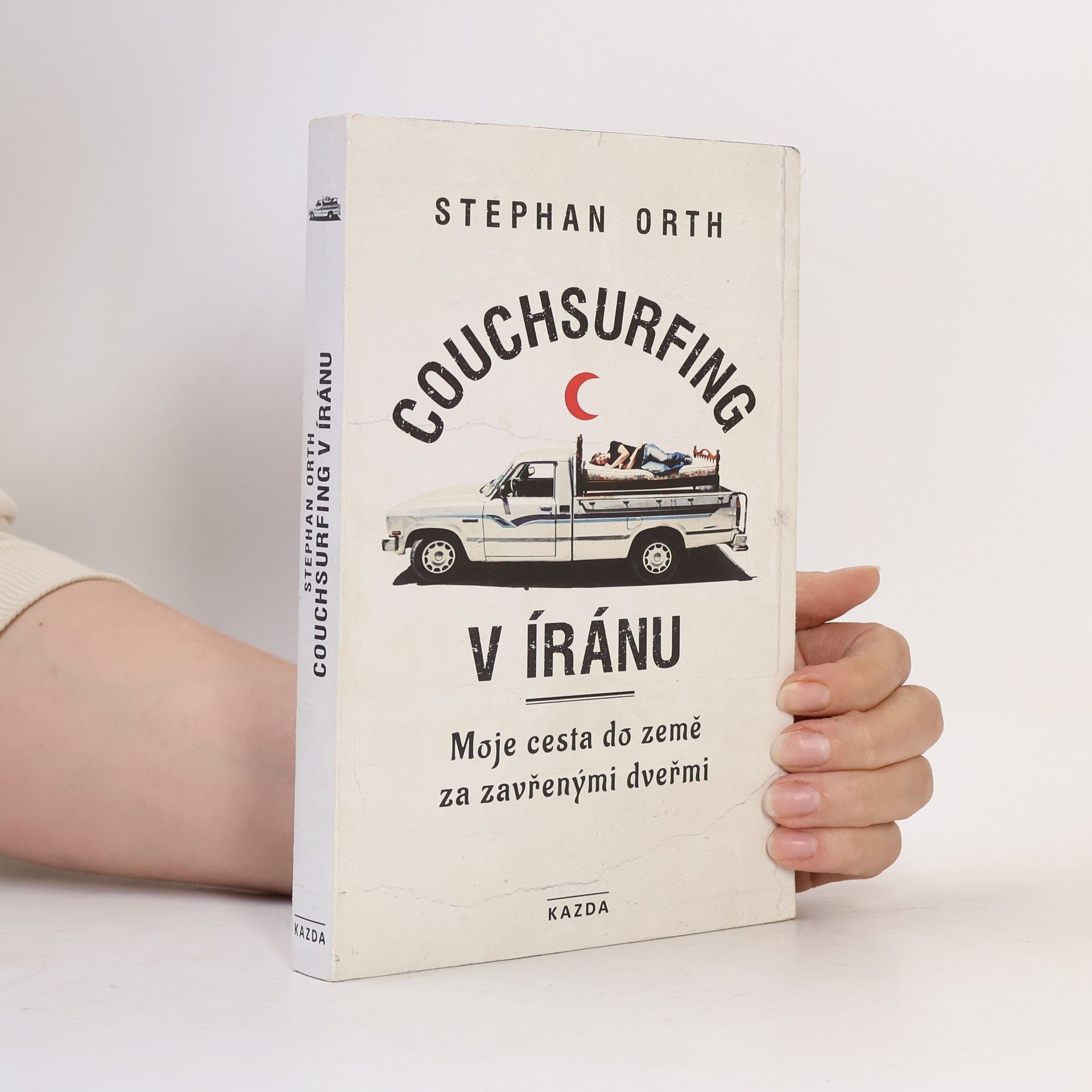 Stephan Orth Couchsurfing v Íránu