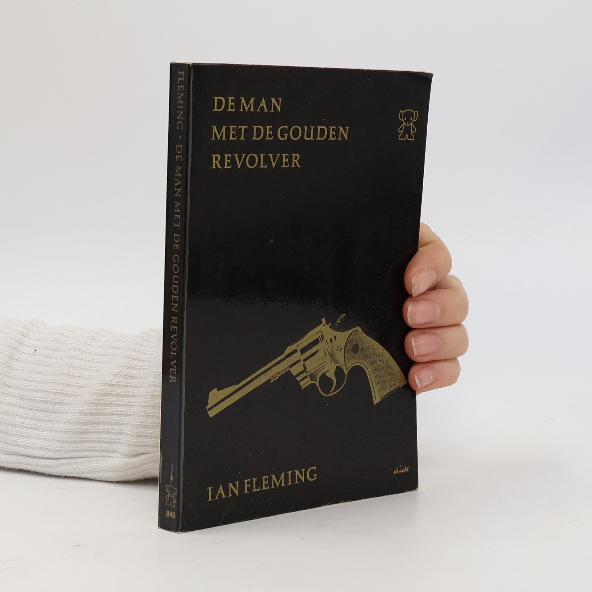 Ian Fleming De man met de gouden revolver