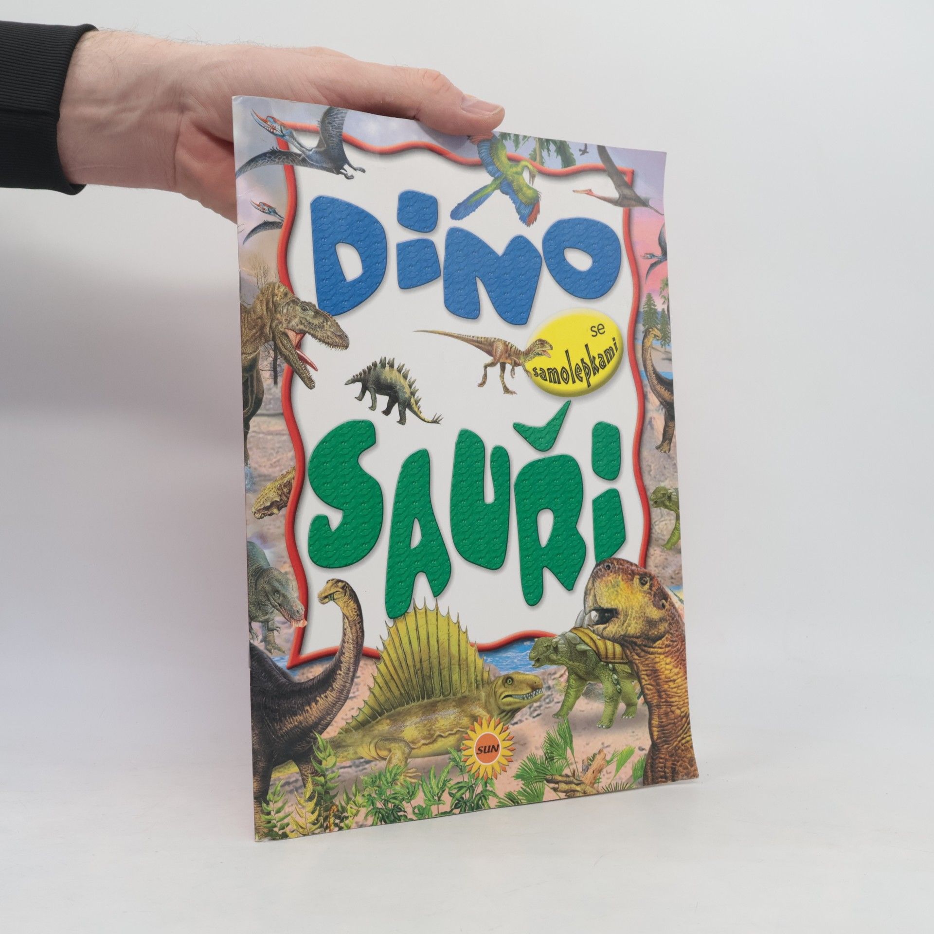 Kolektív autorov Dinosauři se samolepkami